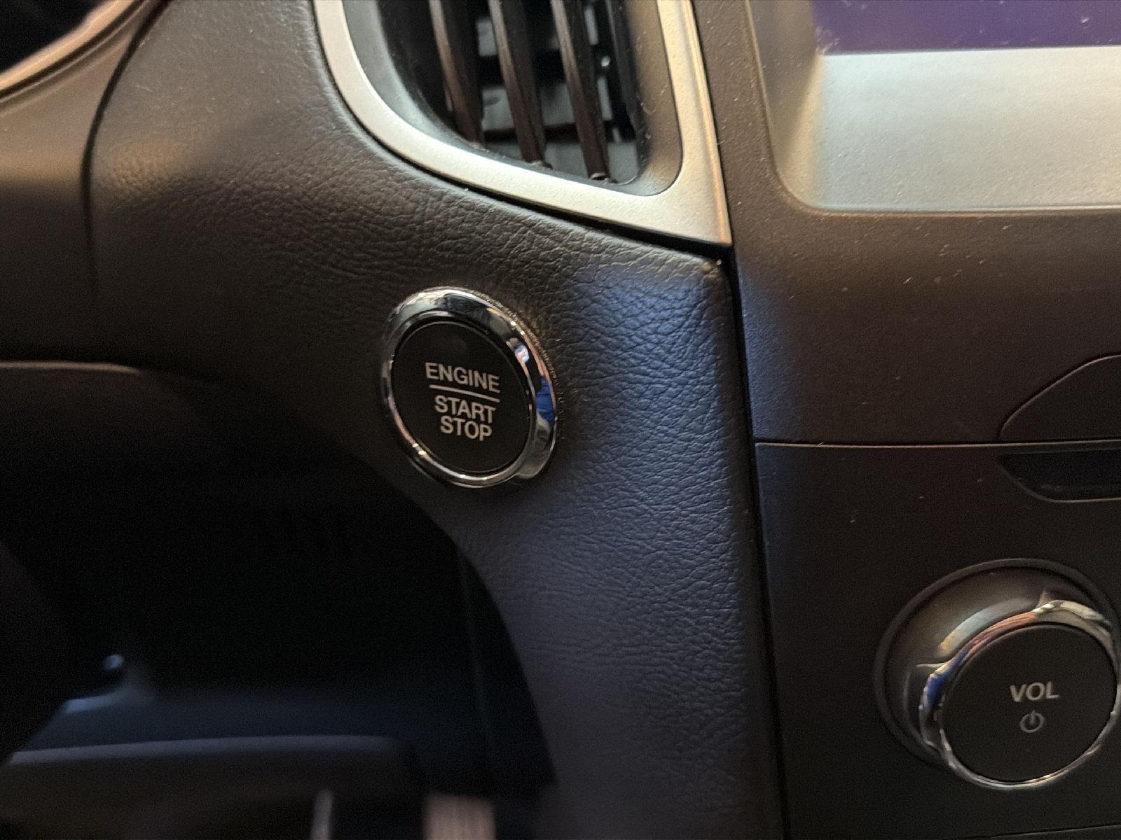 2016 Ford Edge photo 15 of 25