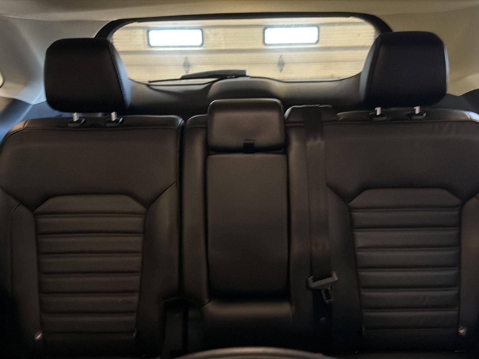 2016 Ford Edge photo 21 of 25