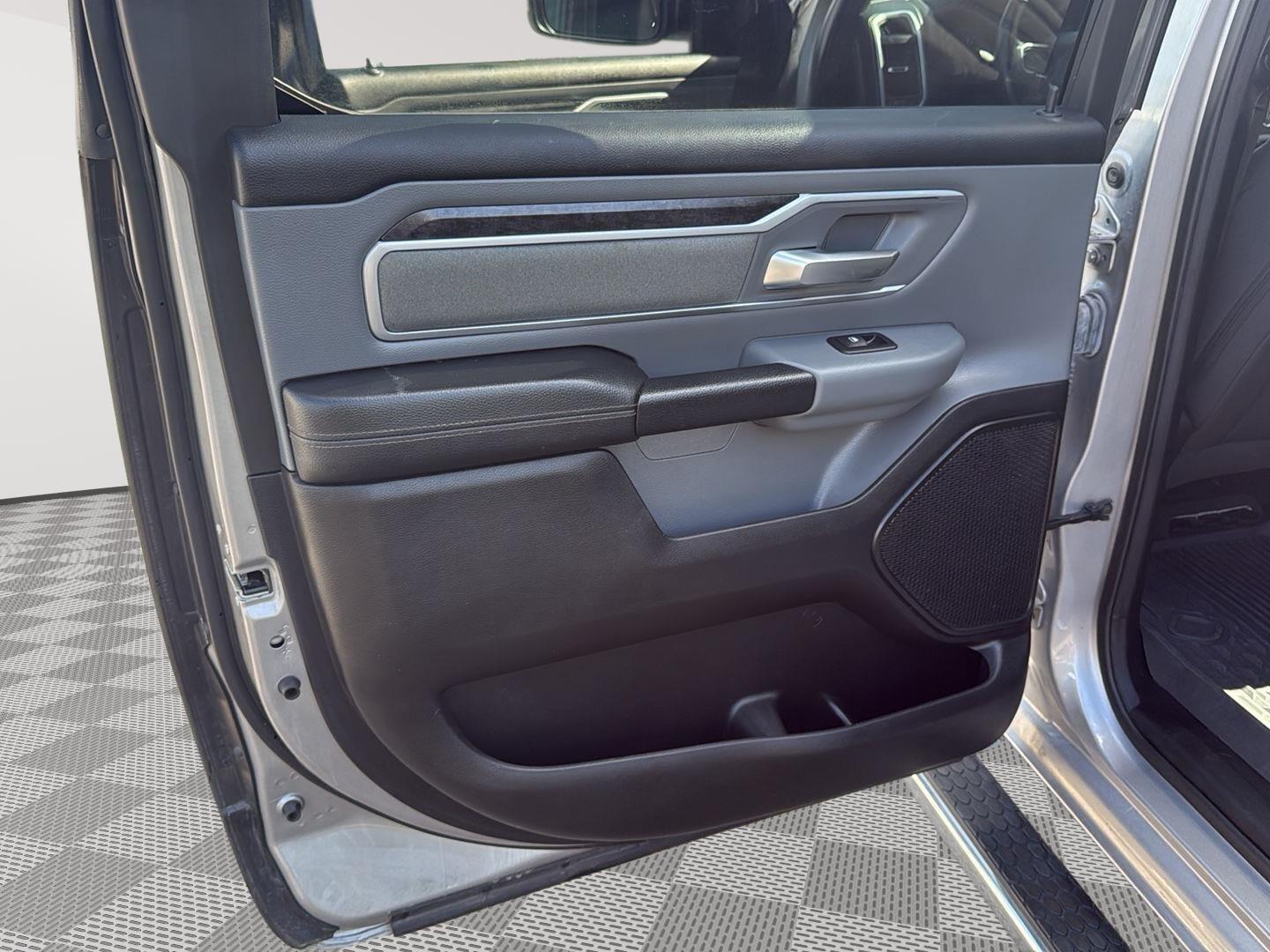 2022 RAM 1500 photo 11 of 25