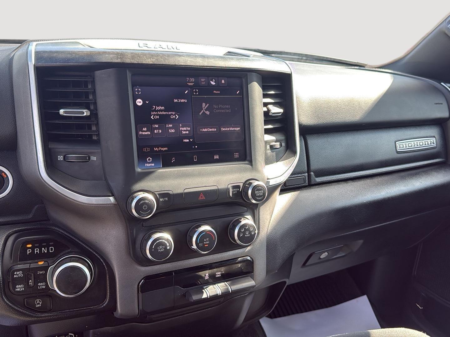 2022 RAM 1500 photo 17 of 25