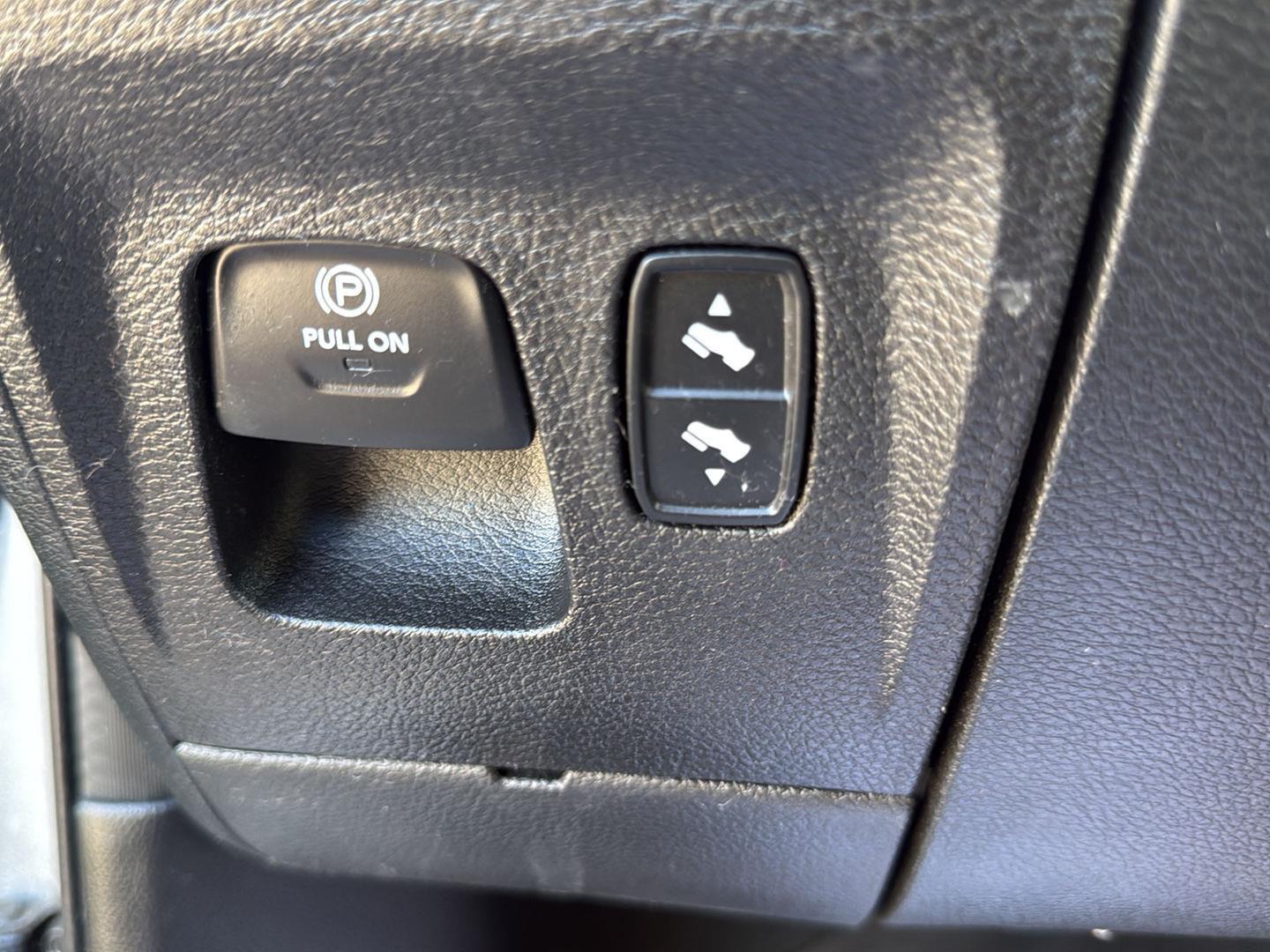 2022 RAM 1500 photo 21 of 25