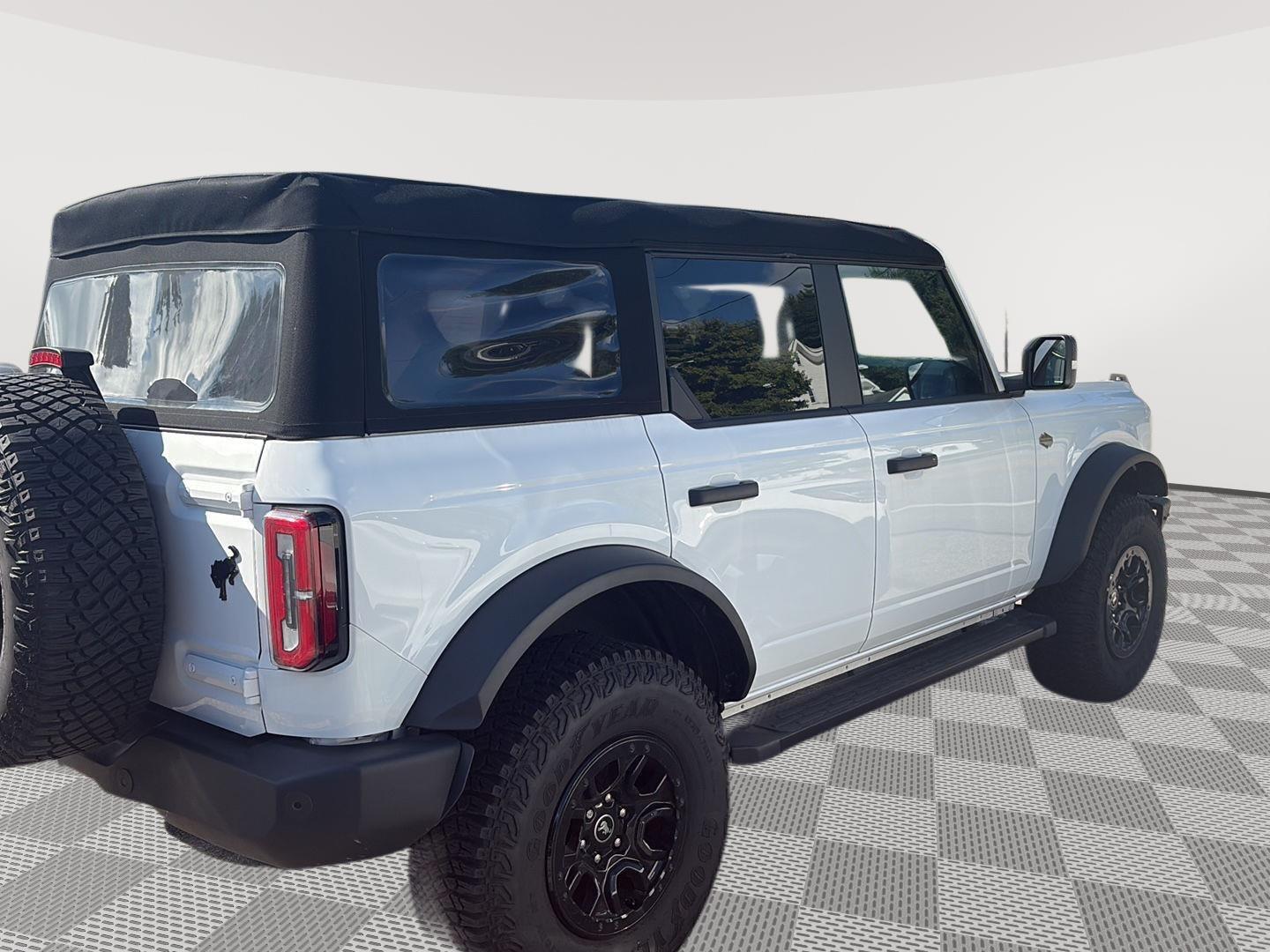 2024 Ford Bronco photo 24 of 25