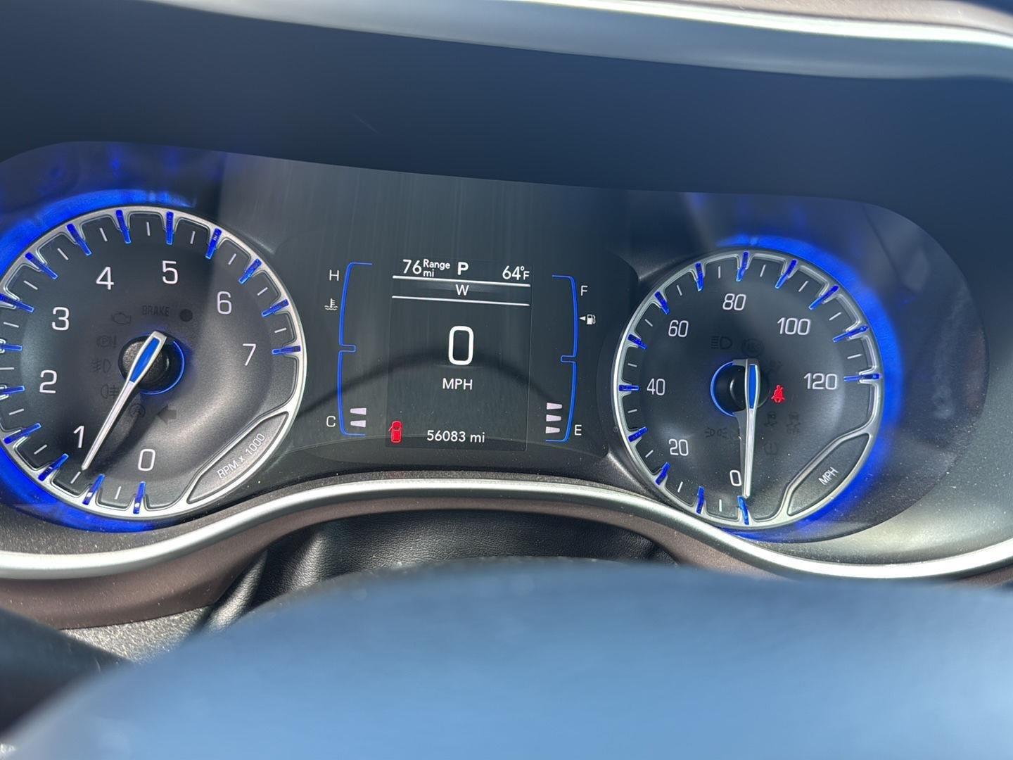 2023 Chrysler Voyager LX - 11