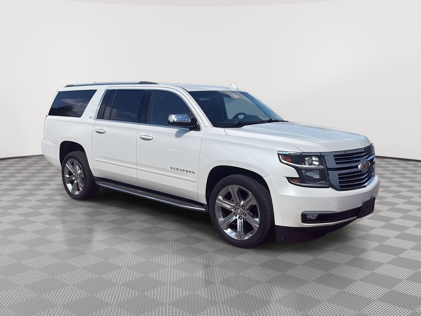 2016 Chevrolet Suburban LTZ - 6