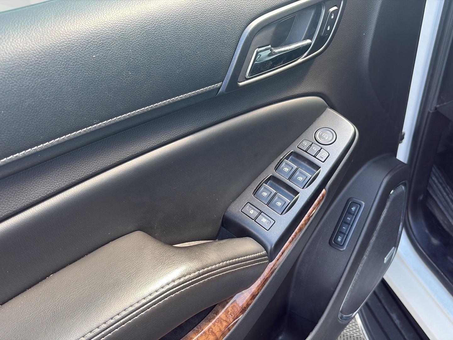2016 Chevrolet Suburban LTZ - 10