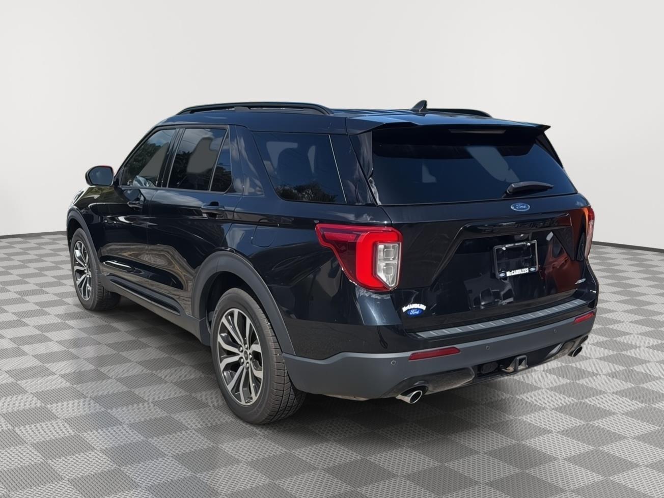 2023 Ford Explorer ST-Line - 4