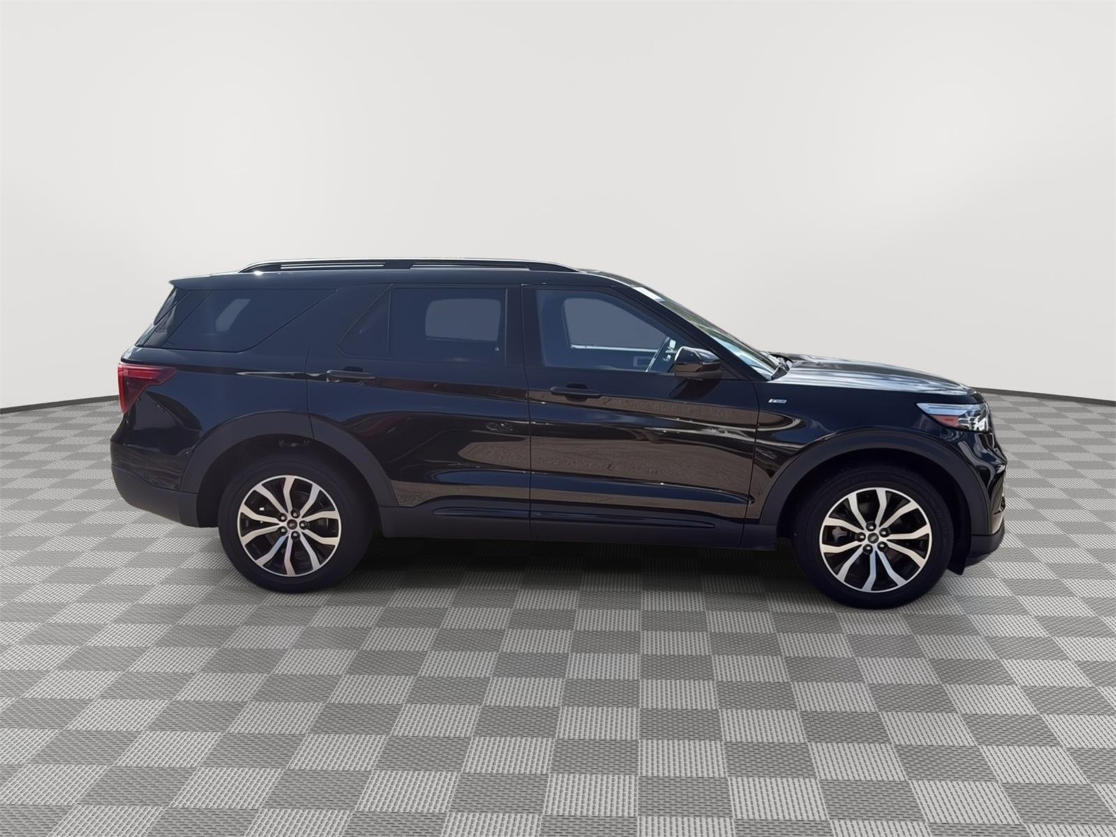 2023 Ford Explorer ST-Line - 7