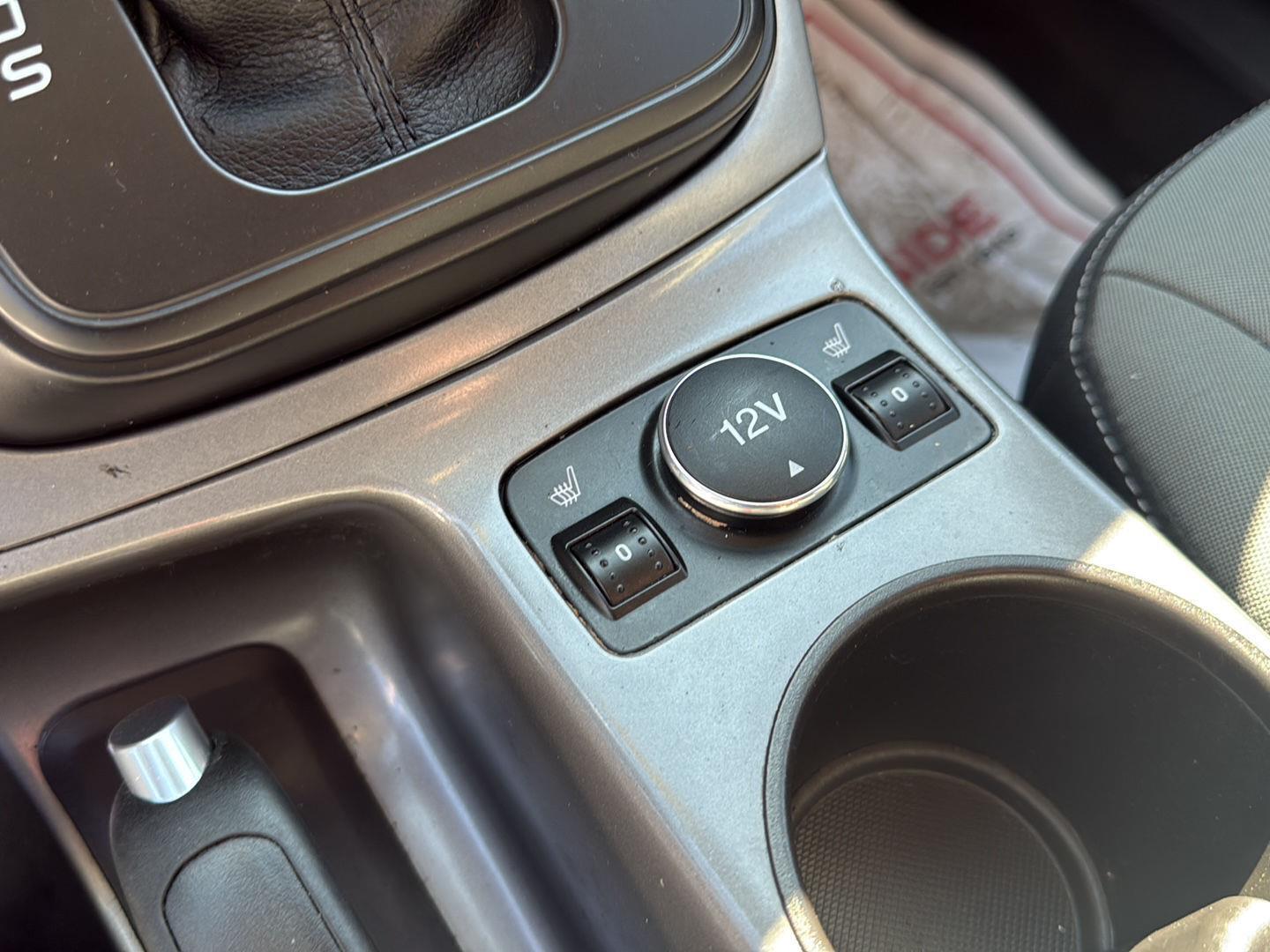 2016 Ford Escape photo 14 of 26