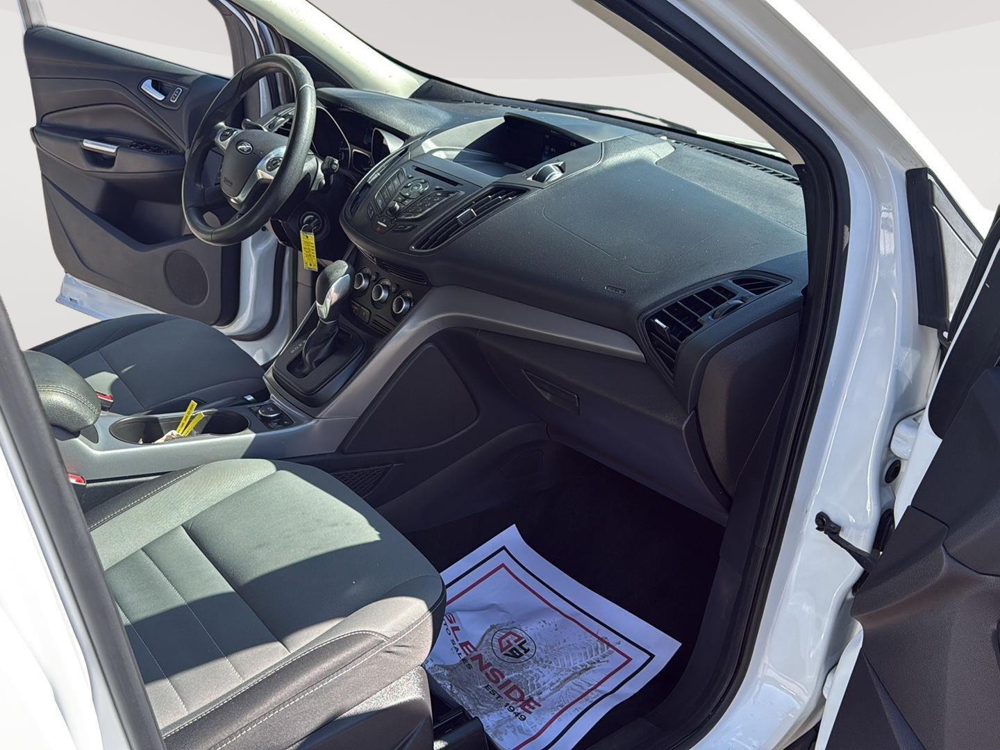 2016 Ford Escape photo 20 of 26