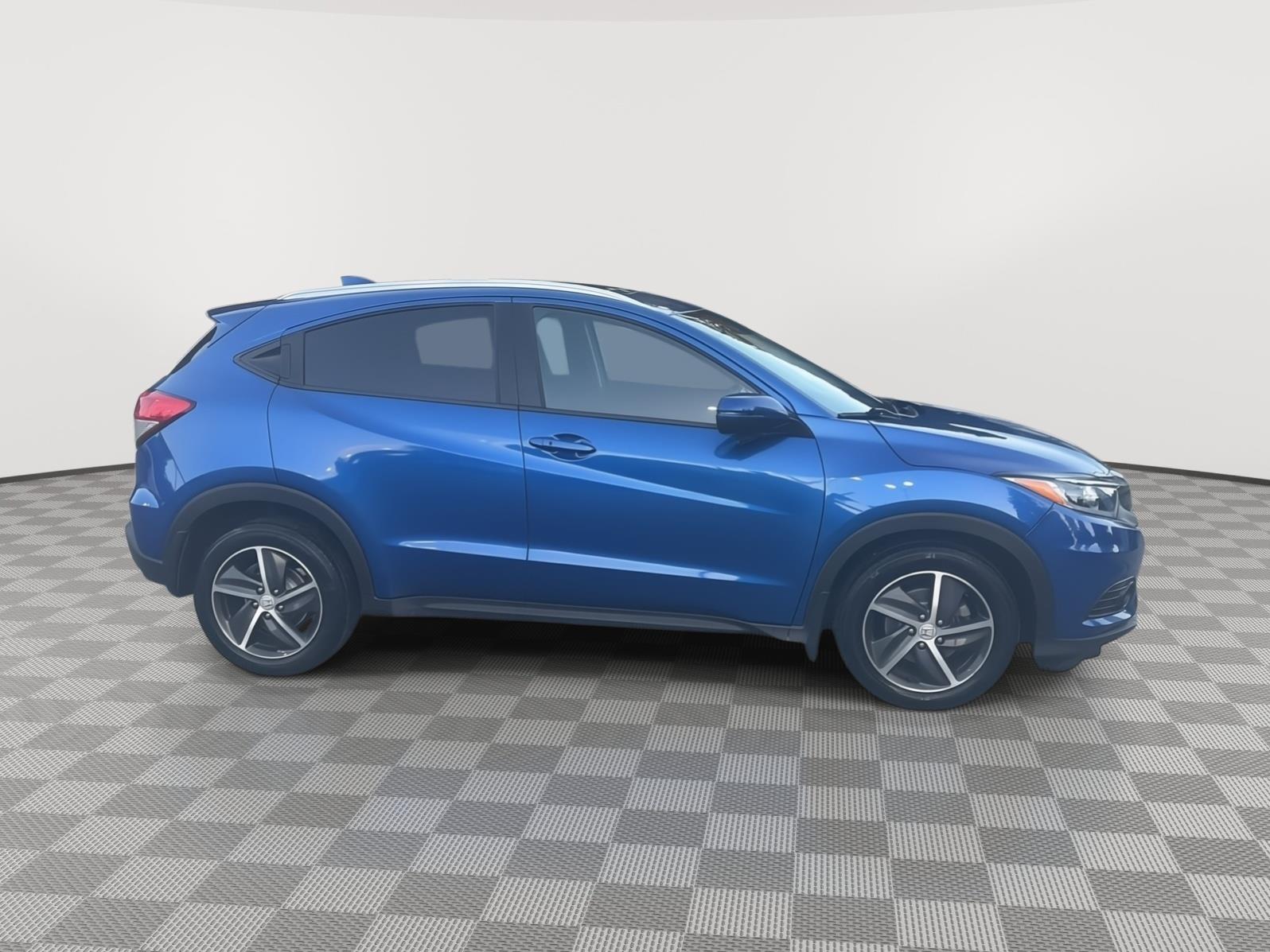 2021 Honda HR-V photo 4 of 28