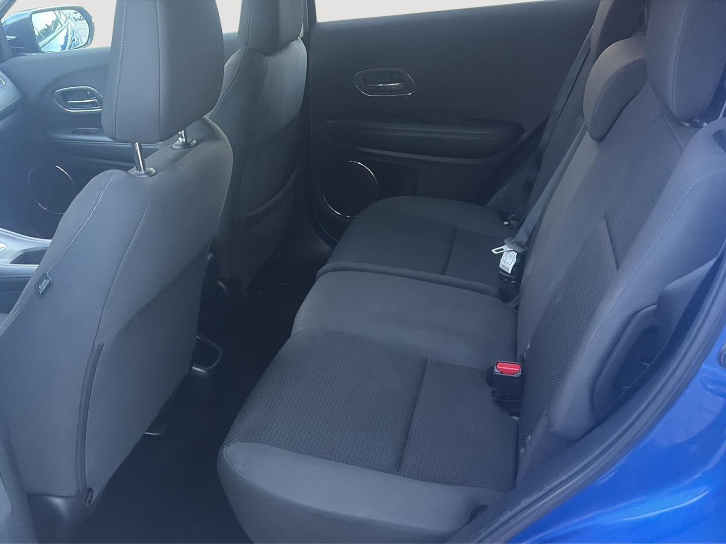 2021 Honda HR-V photo 11 of 28