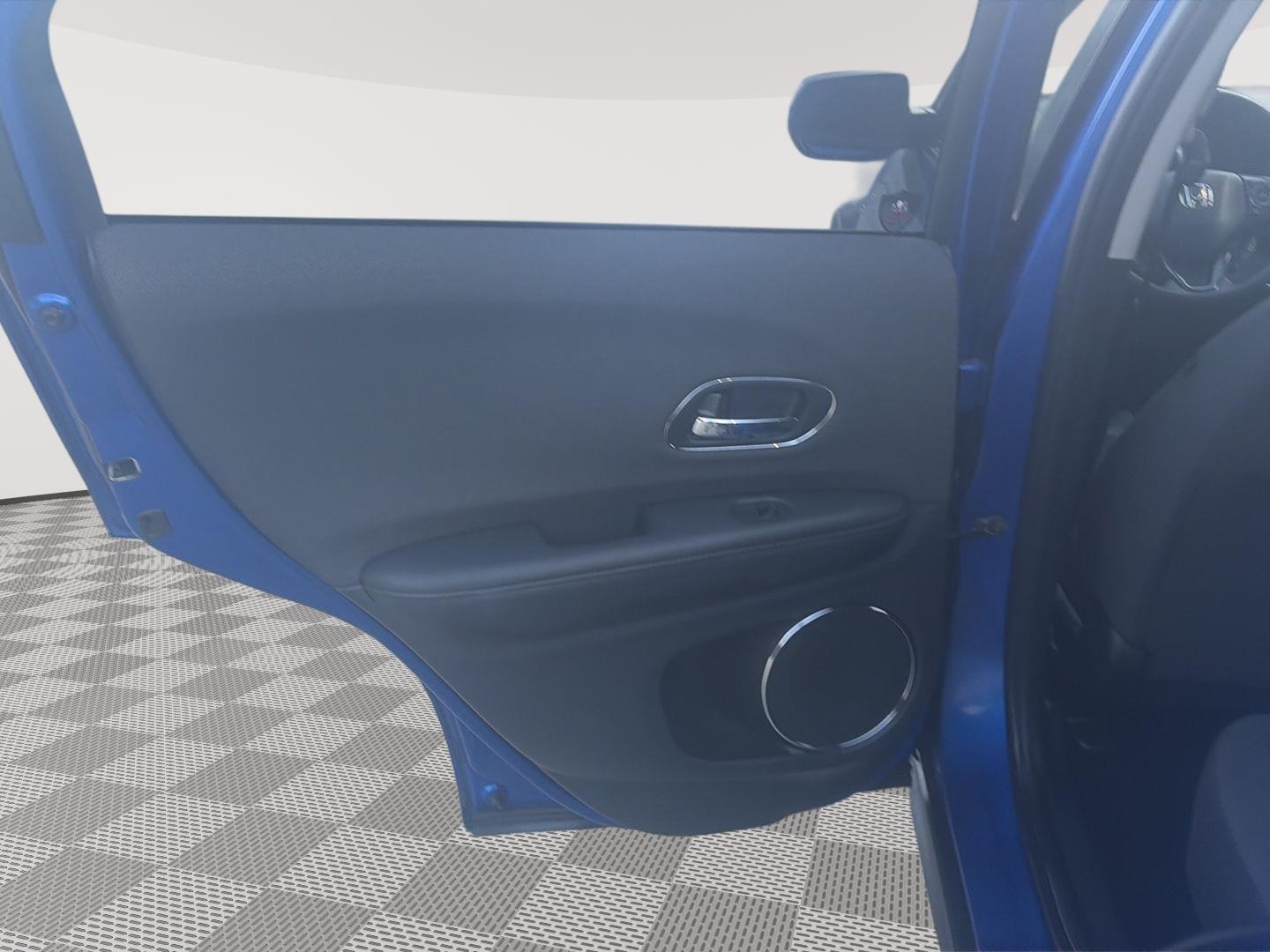 2021 Honda HR-V photo 12 of 28