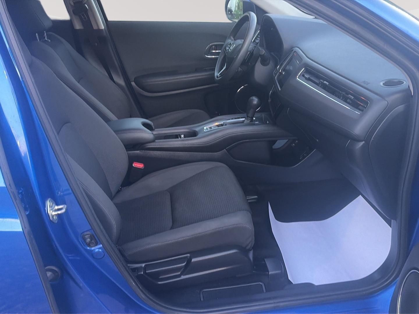 2021 Honda HR-V photo 13 of 28