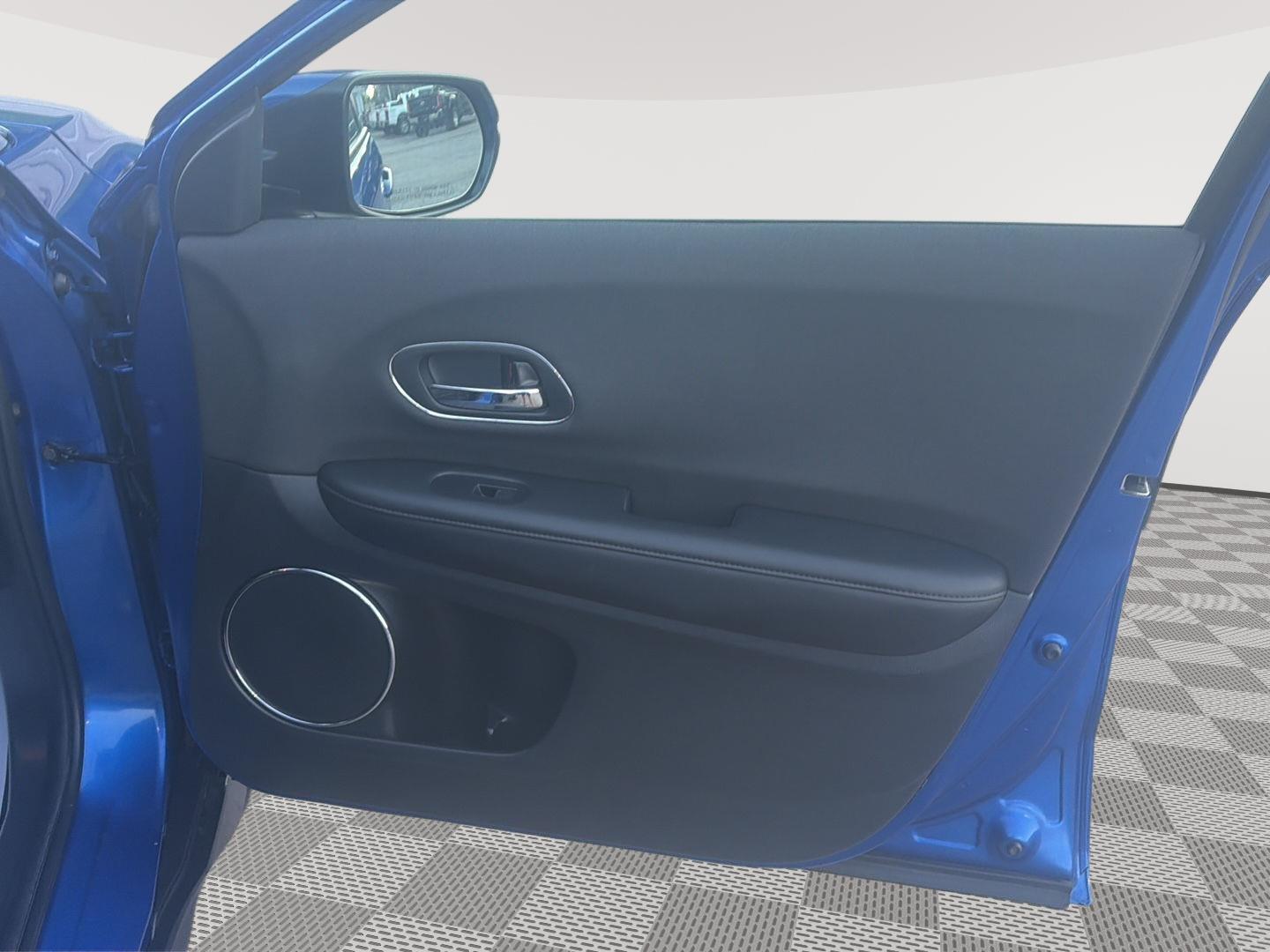 2021 Honda HR-V photo 14 of 28