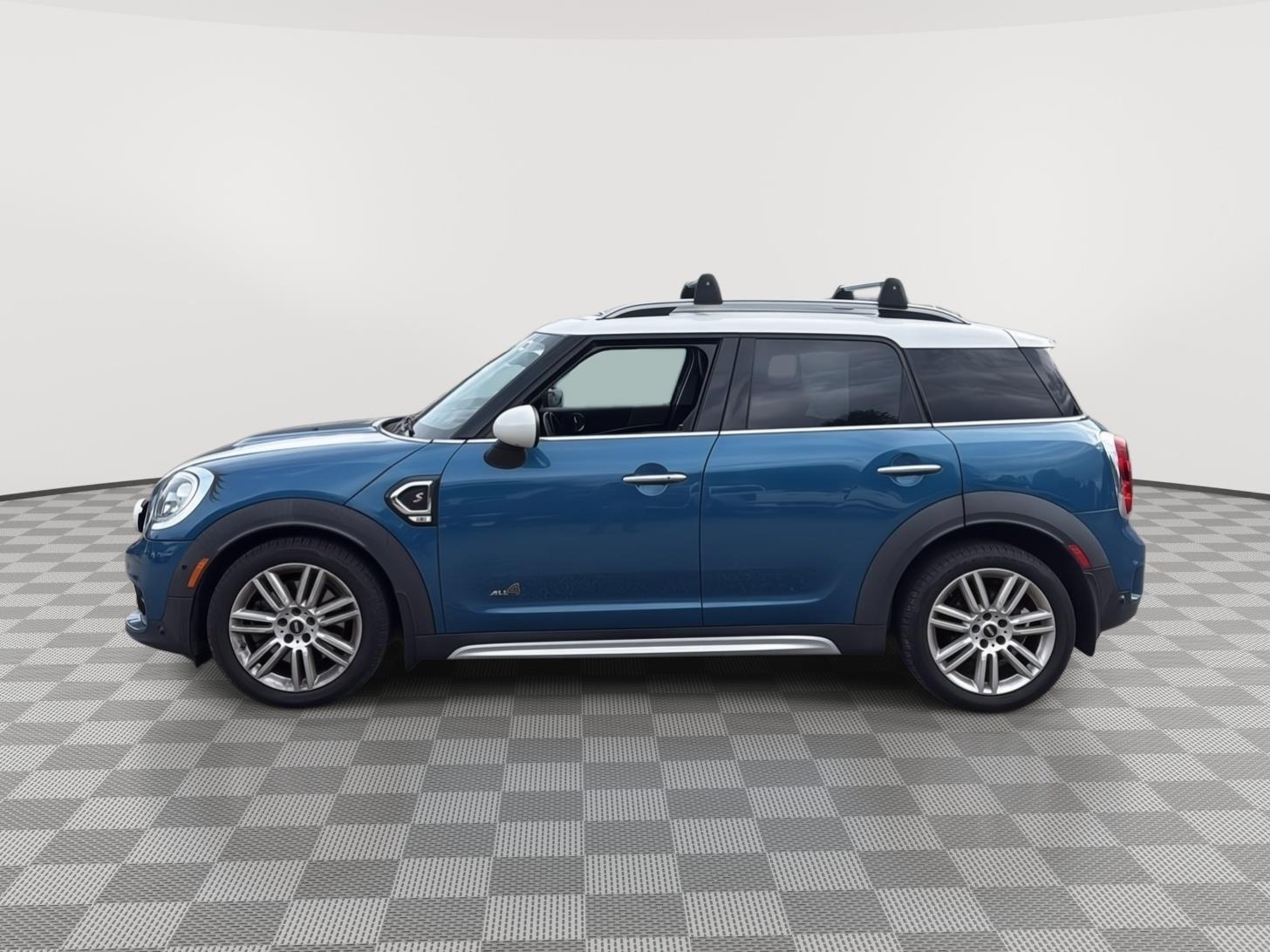 2017 MINI Countryman Cooper S - 1
