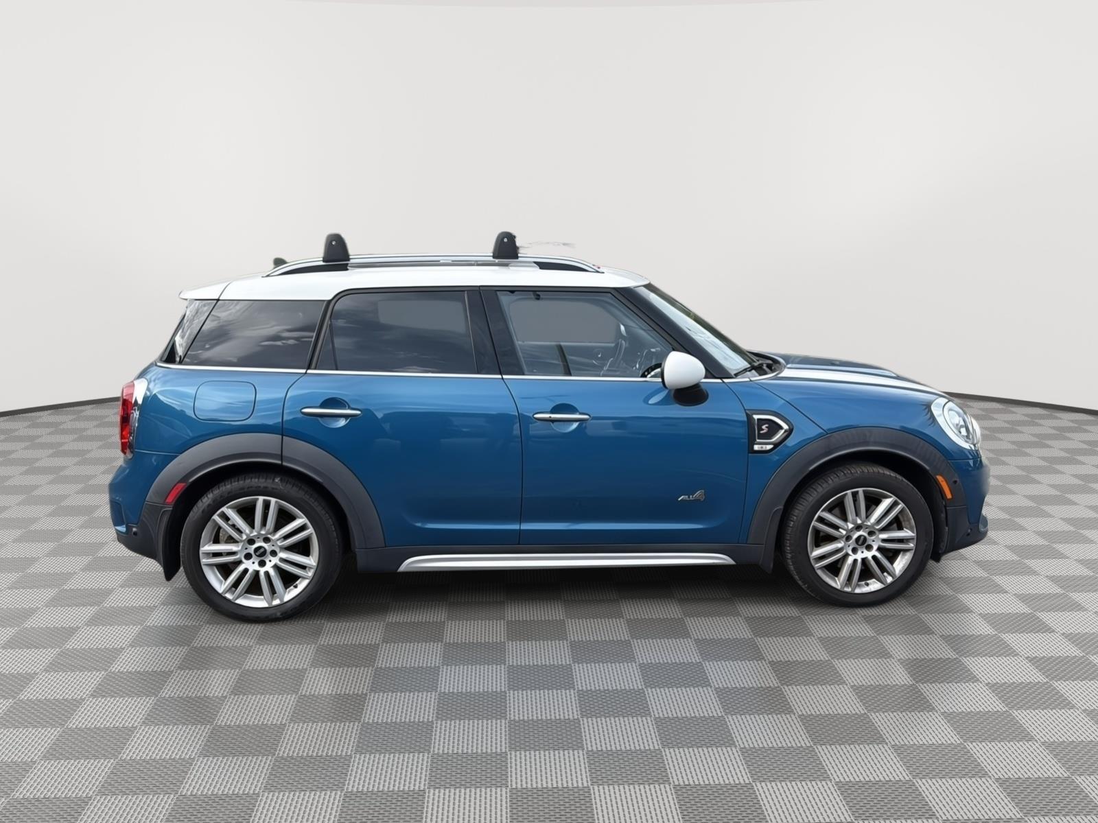 2017 MINI Countryman Cooper S - 5