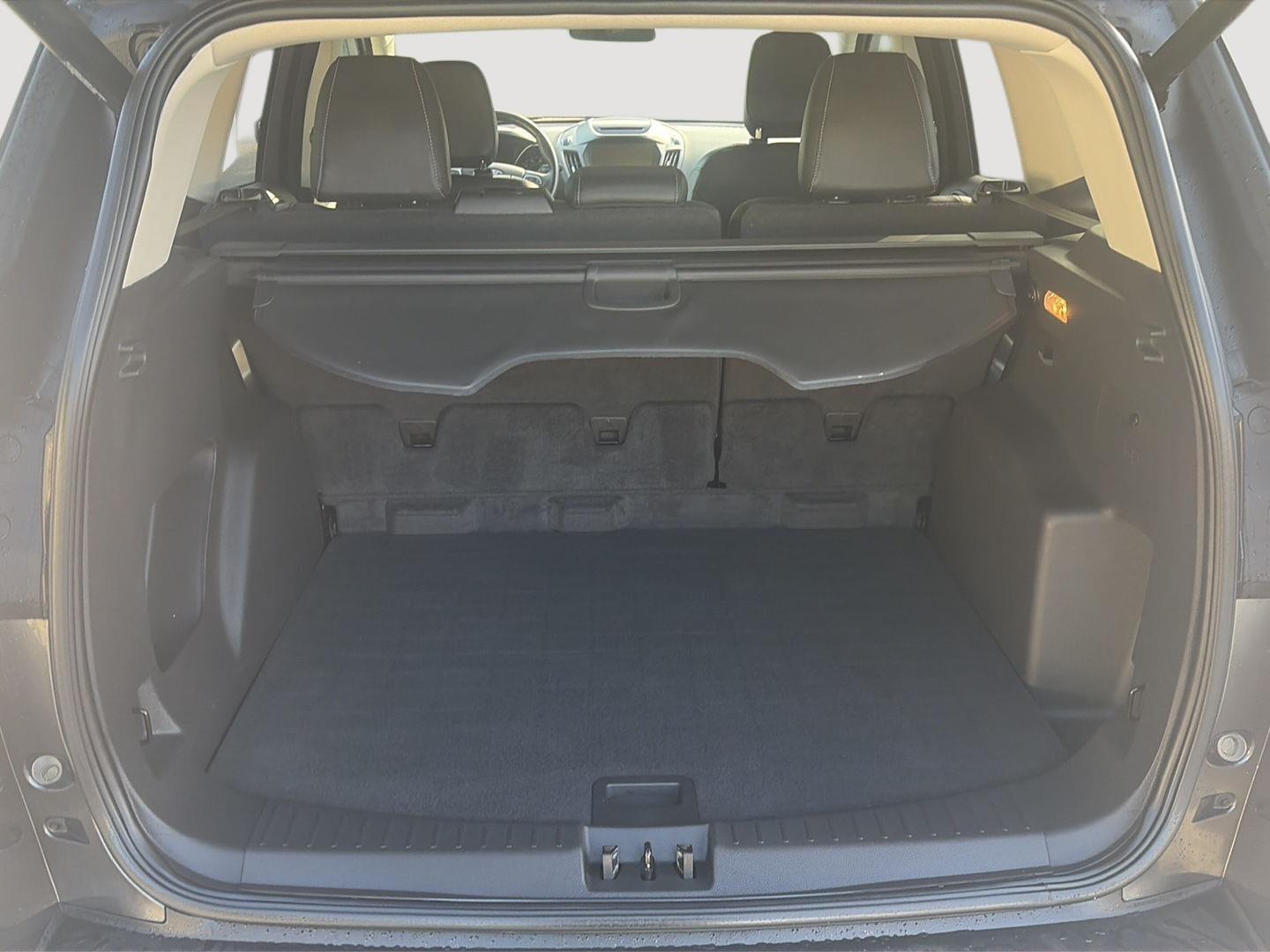 2018 Ford Escape photo 13 of 28