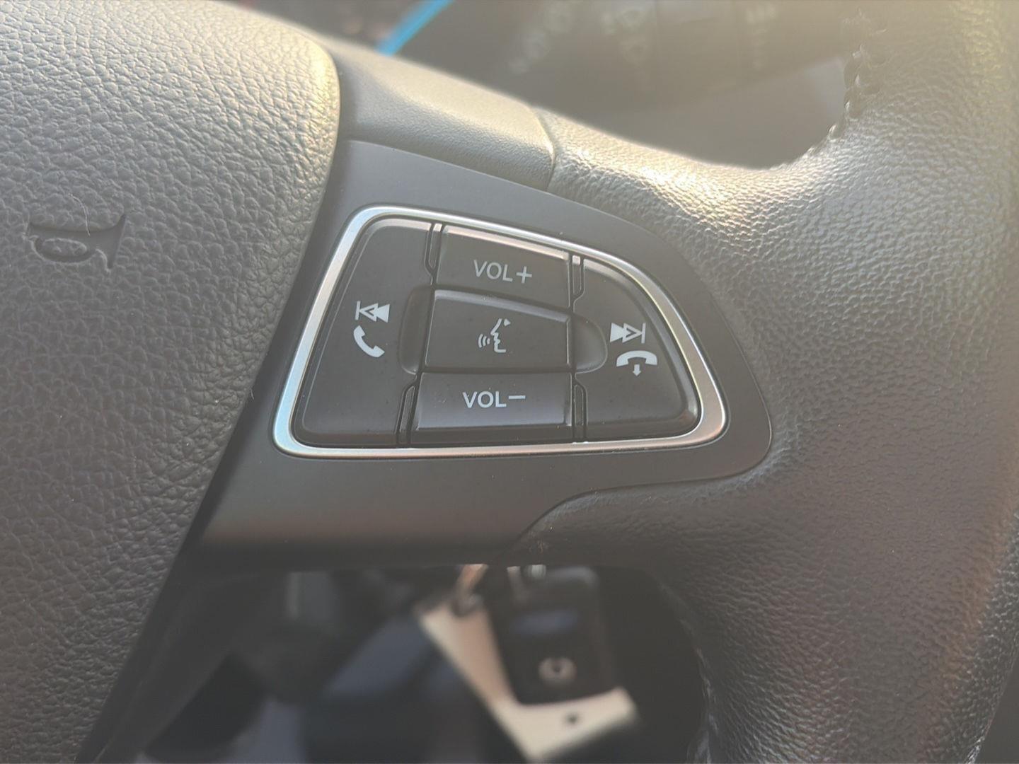 2018 Ford Escape photo 21 of 28