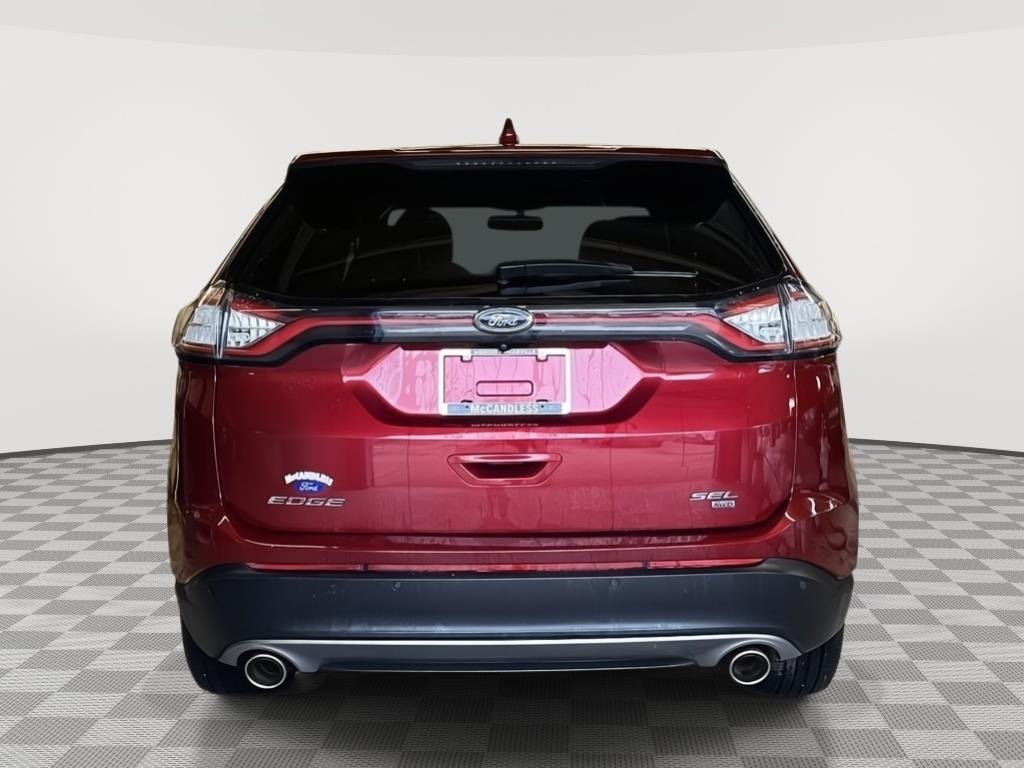 2017 Ford Edge photo 4 of 25