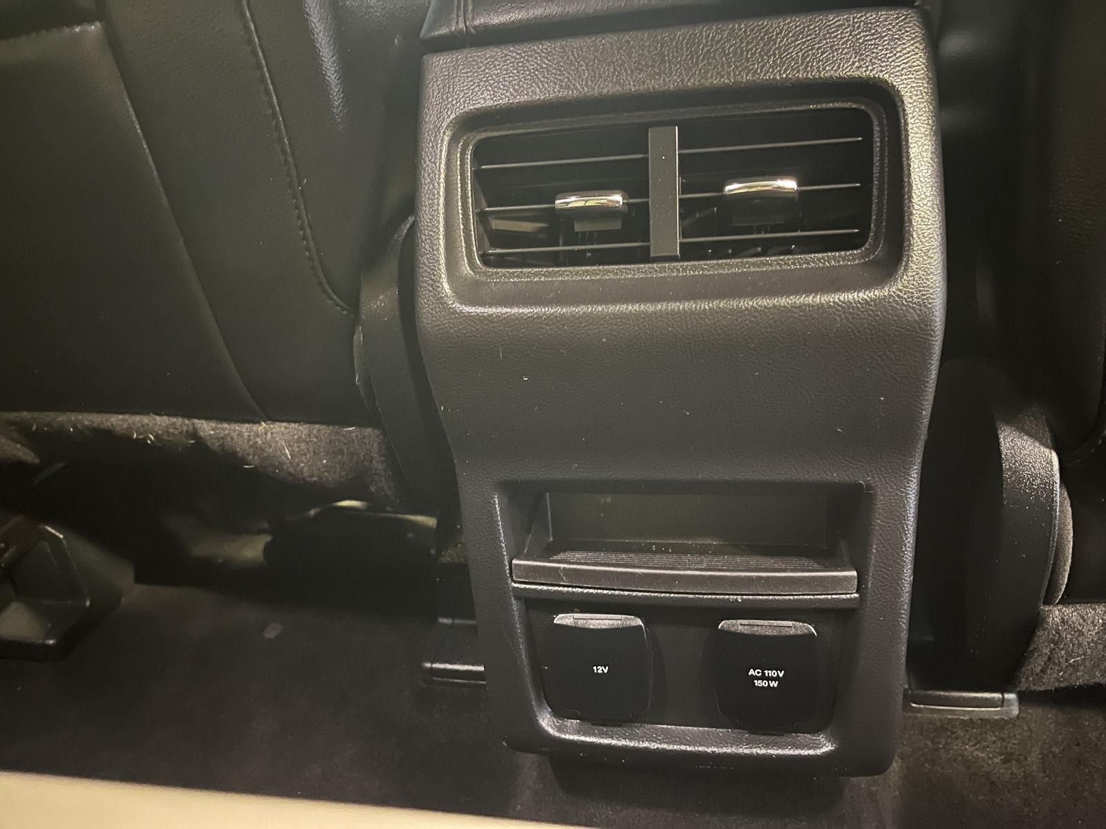 2017 Ford Edge photo 23 of 25