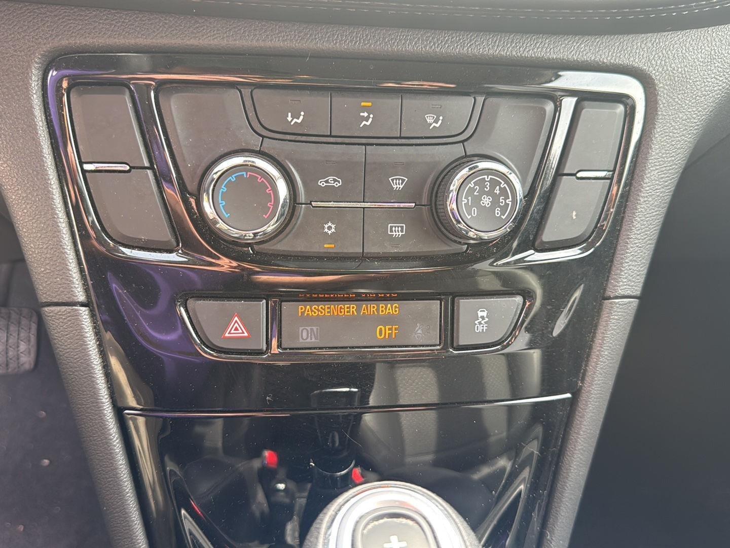 2022 Buick Encore photo 13 of 29