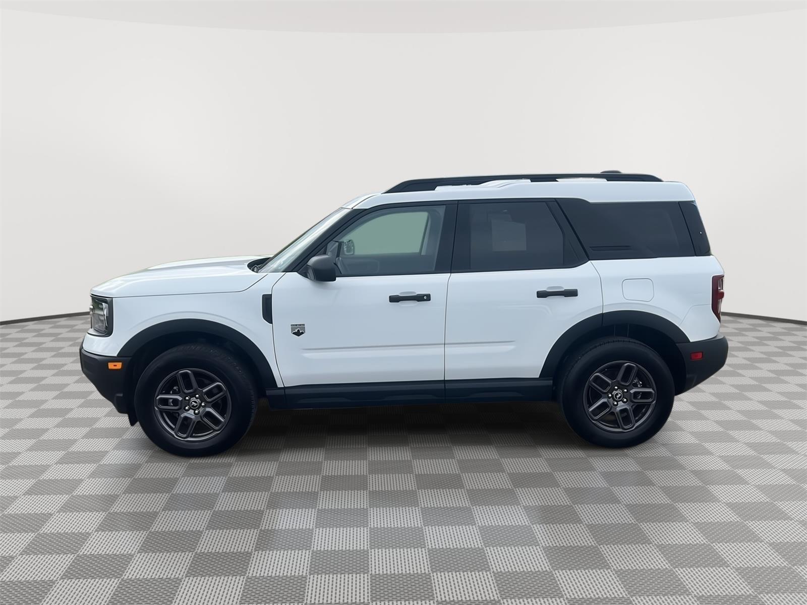 2025 Ford Bronco Sport photo 2 of 26