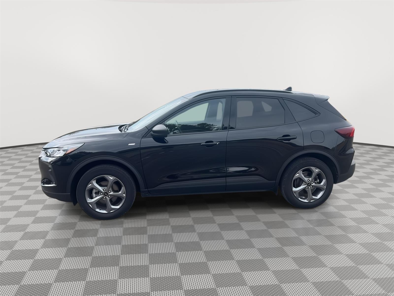 2026 Ford Escape photo 2 of 26