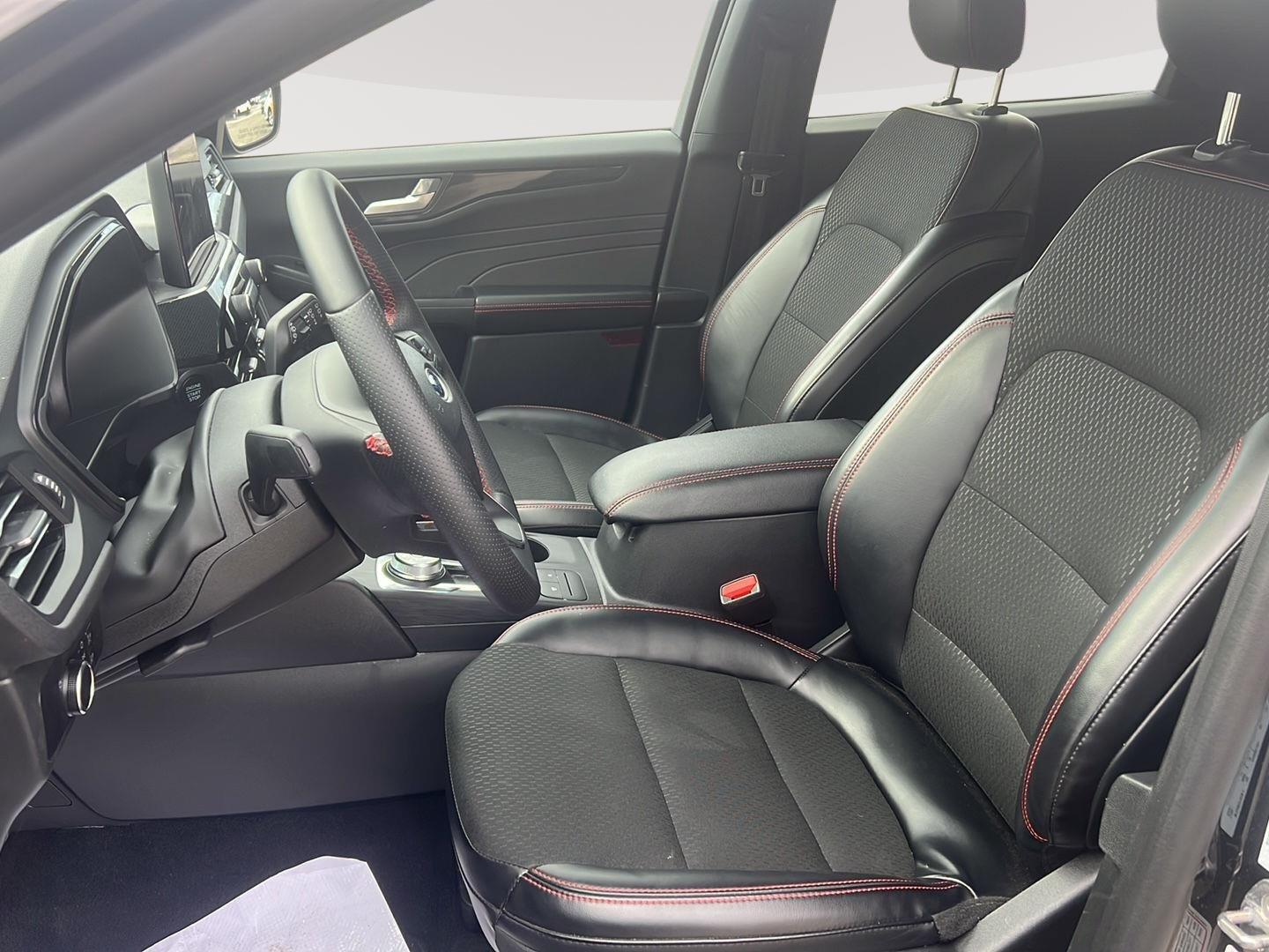 2026 Ford Escape photo 21 of 26