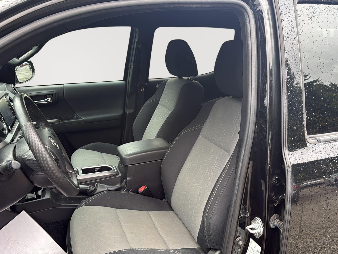 2022 Toyota Tacoma photo 18 of 26