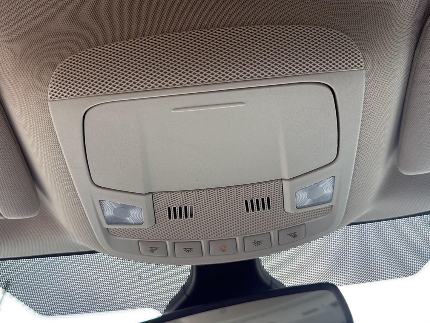 2024 Ford Edge photo 14 of 25