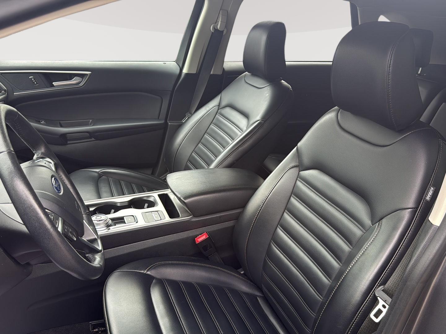2024 Ford Edge photo 15 of 25