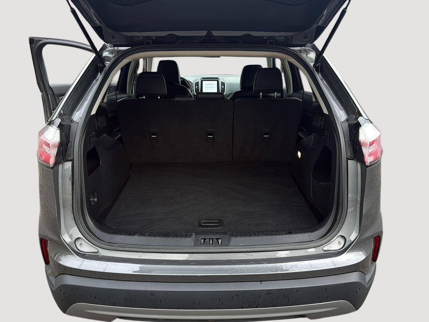 2024 Ford Edge photo 18 of 25