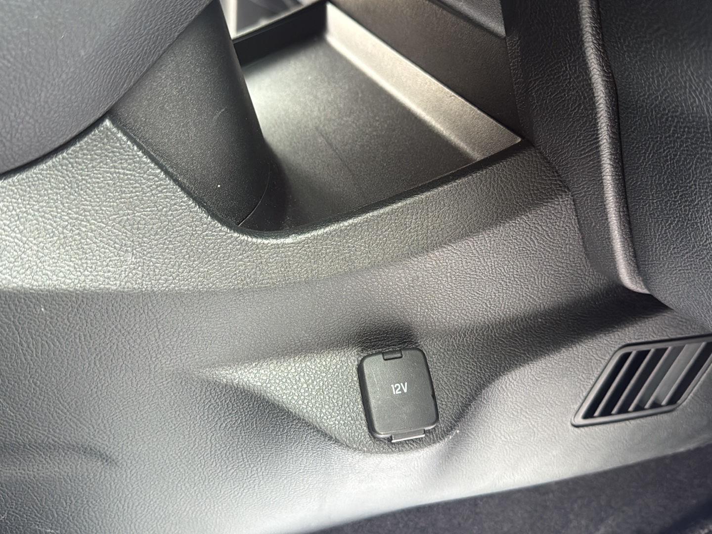 2024 Ford Edge photo 21 of 25