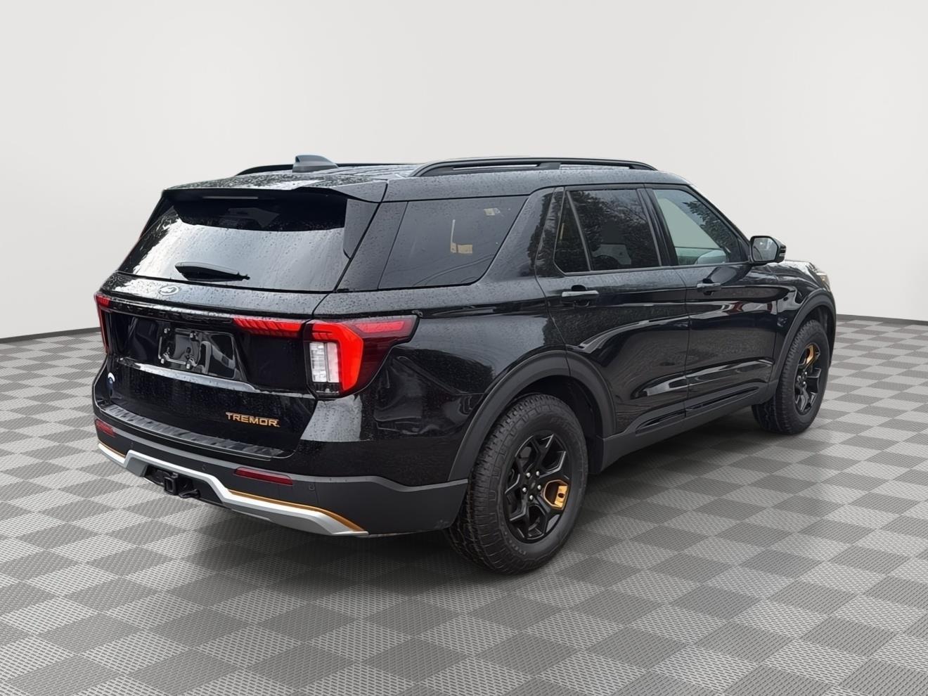 2026 Ford Explorer photo 5 of 25