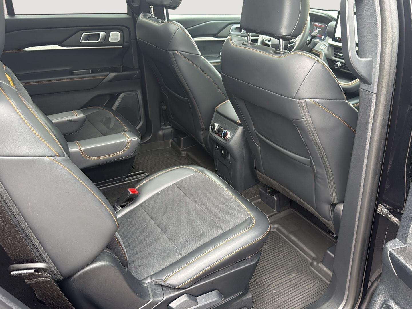 2026 Ford Explorer photo 22 of 25