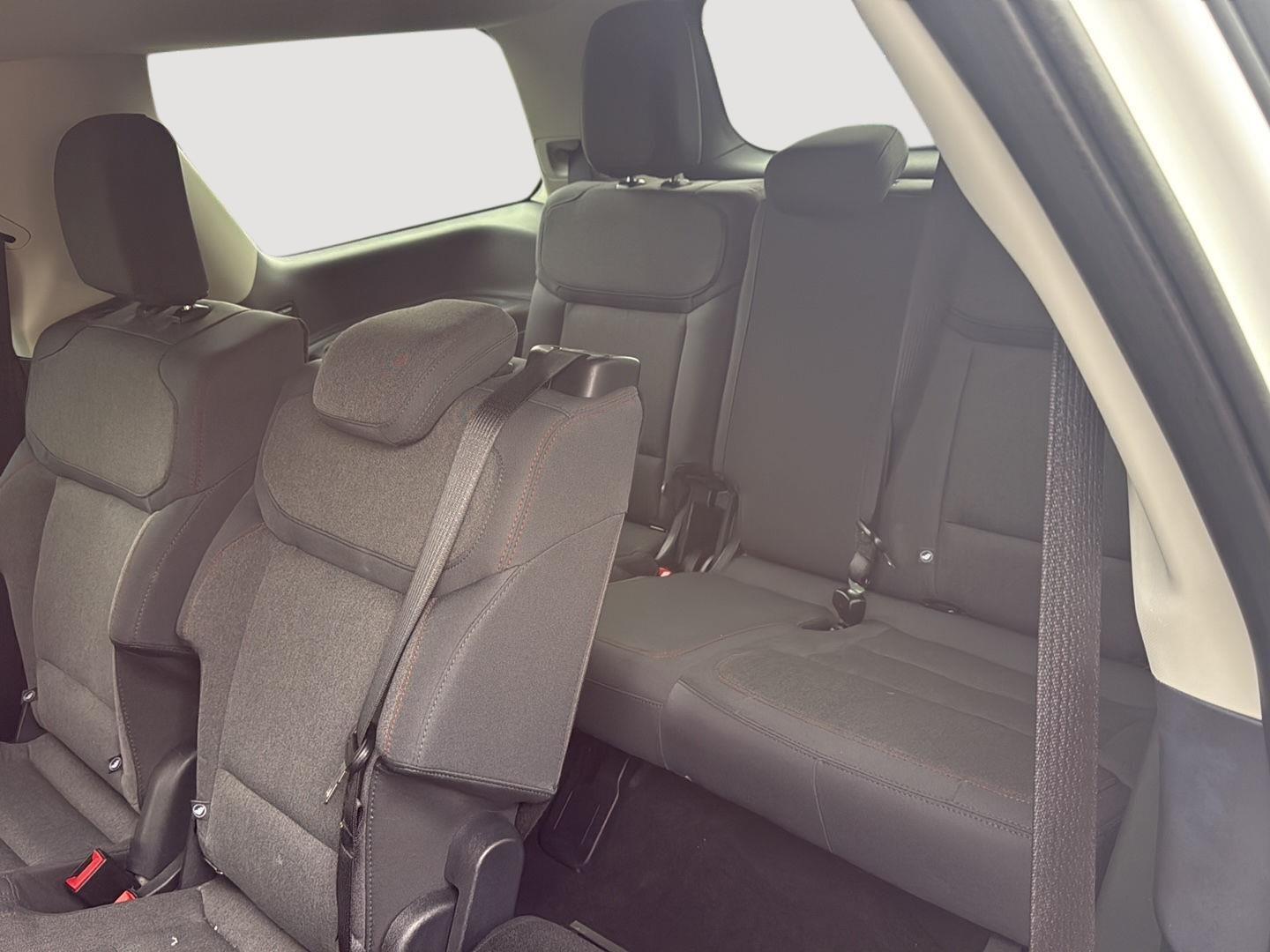 2025 Ford Expedition photo 19 of 26