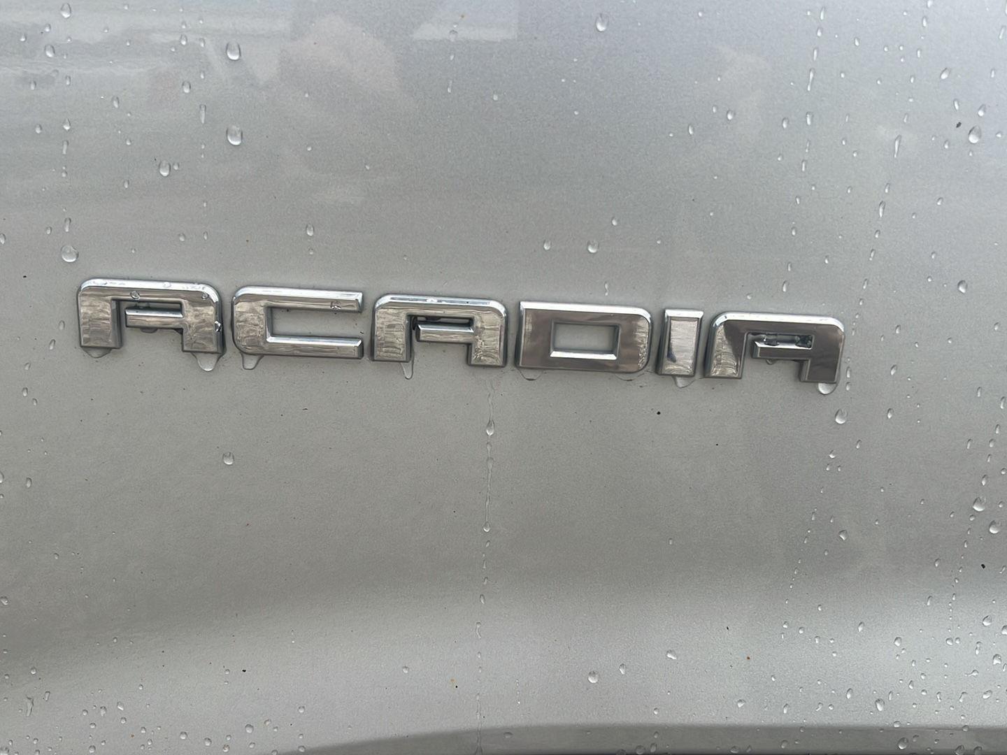 2019 GMC Acadia photo 9 of 27