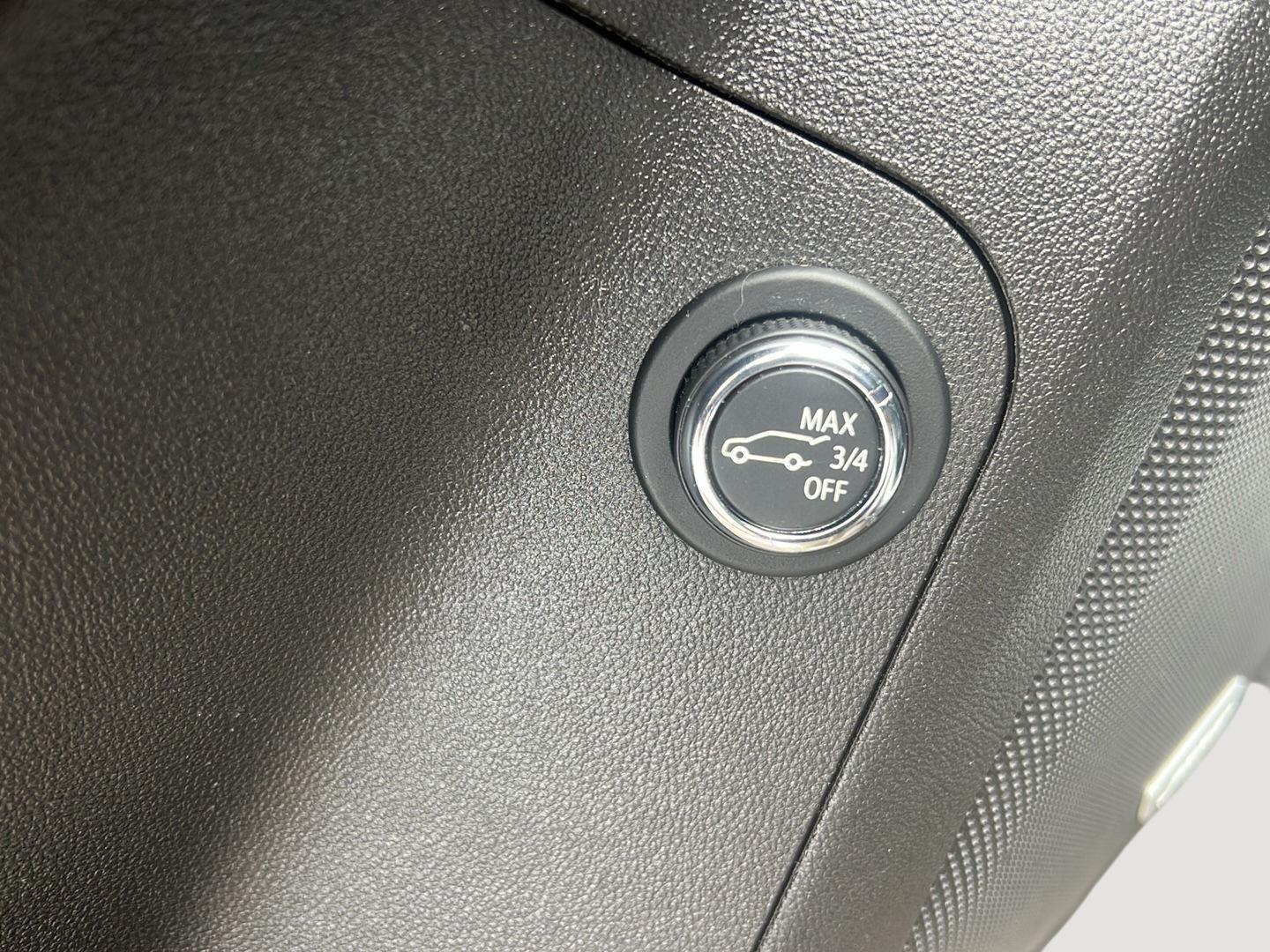 2019 GMC Acadia photo 13 of 27