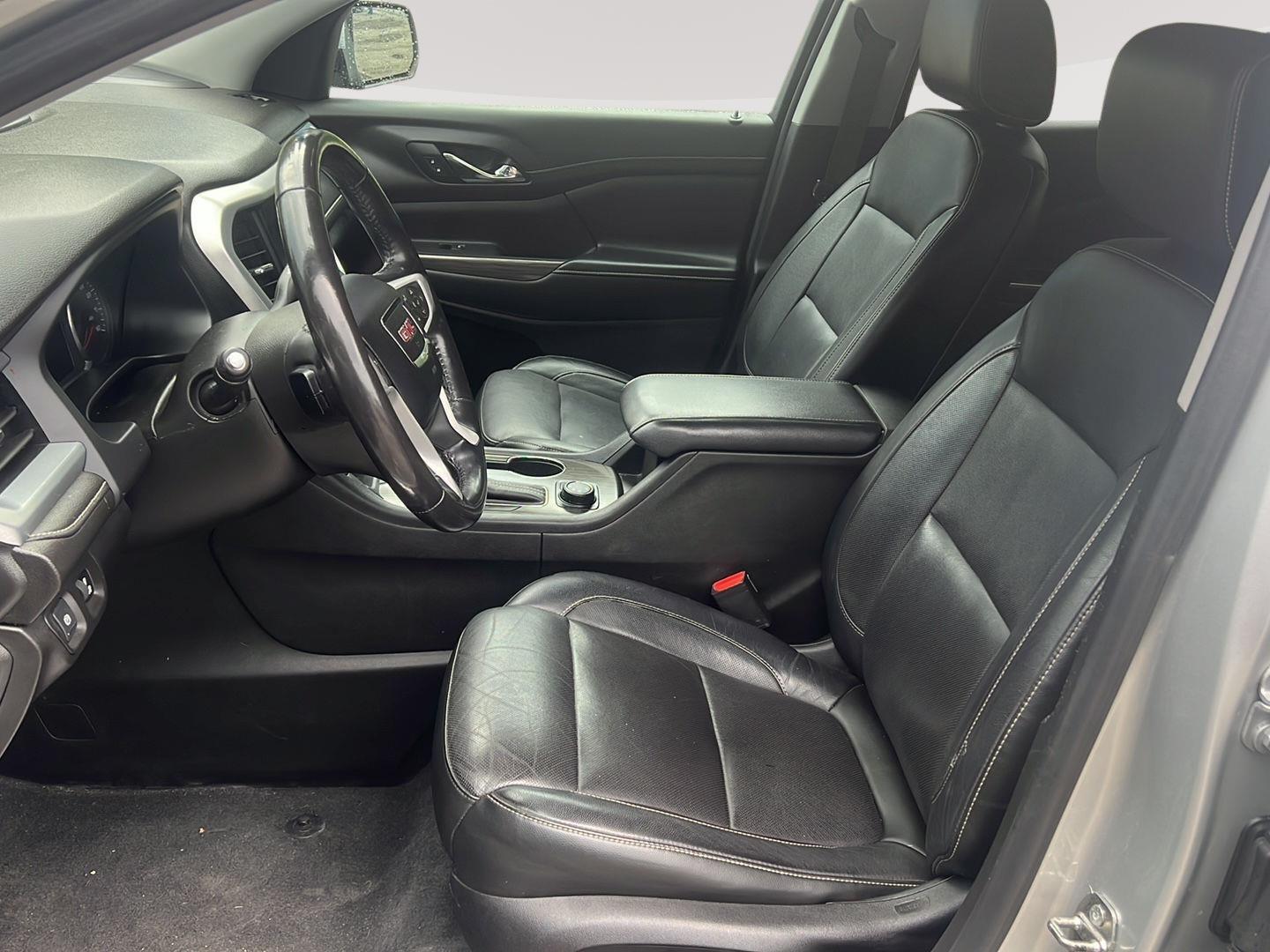 2019 GMC Acadia photo 15 of 27