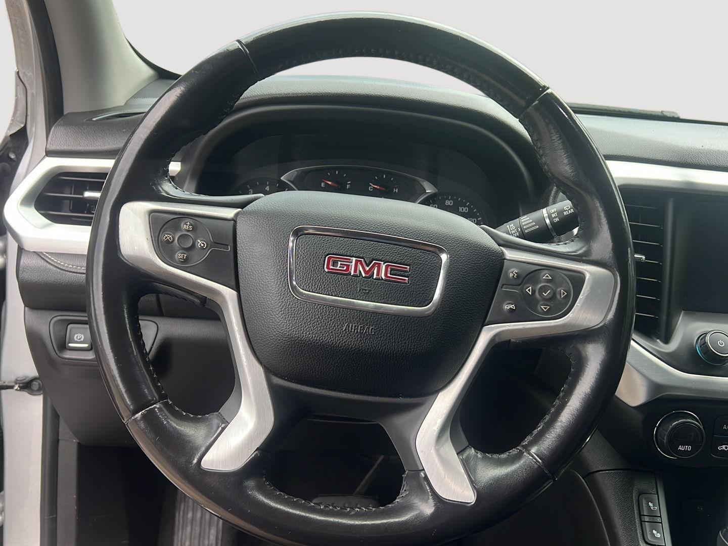 2019 GMC Acadia photo 16 of 27