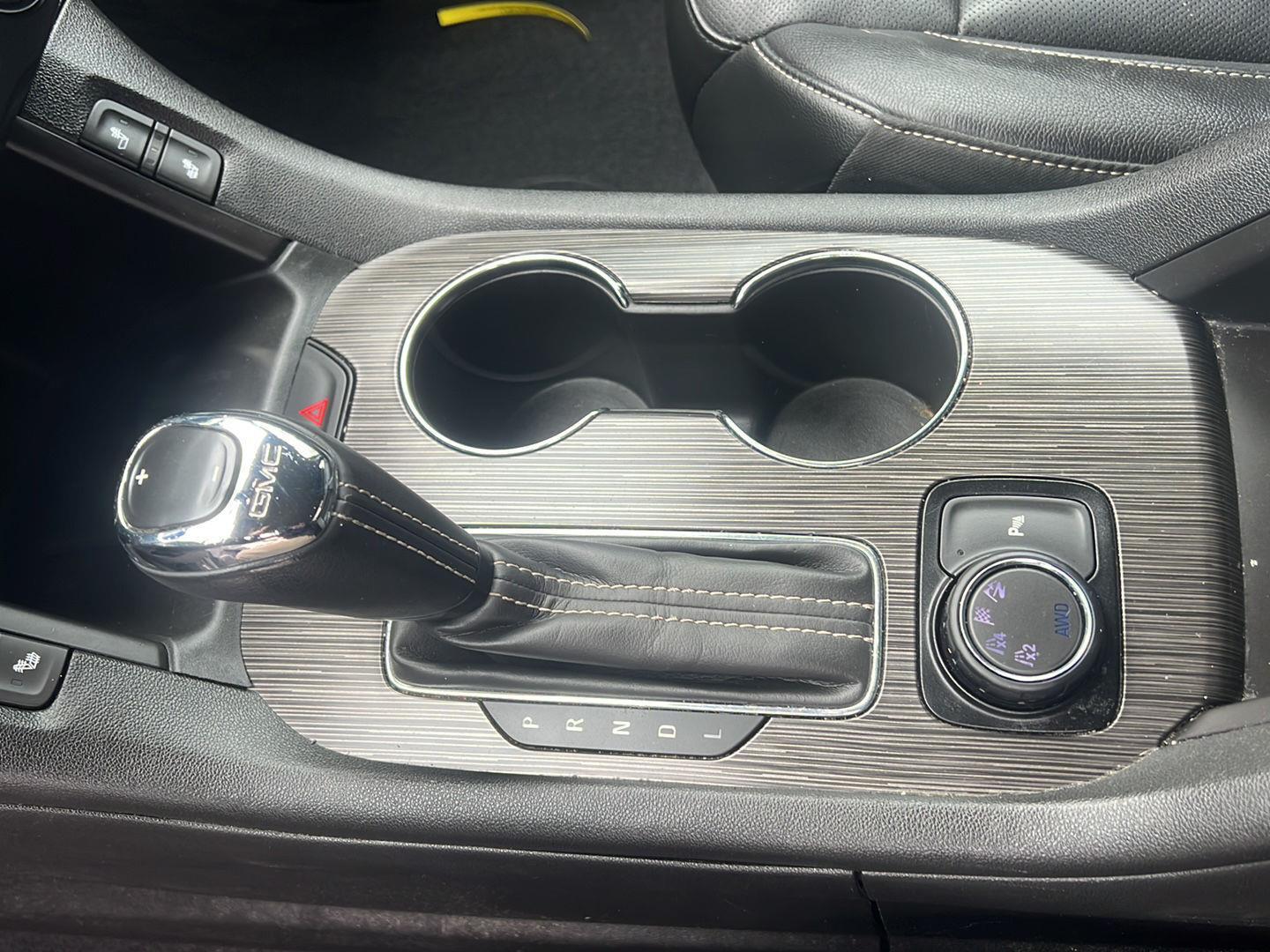 2019 GMC Acadia photo 17 of 27