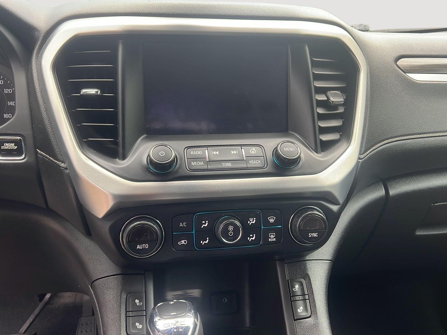 2019 GMC Acadia photo 18 of 27