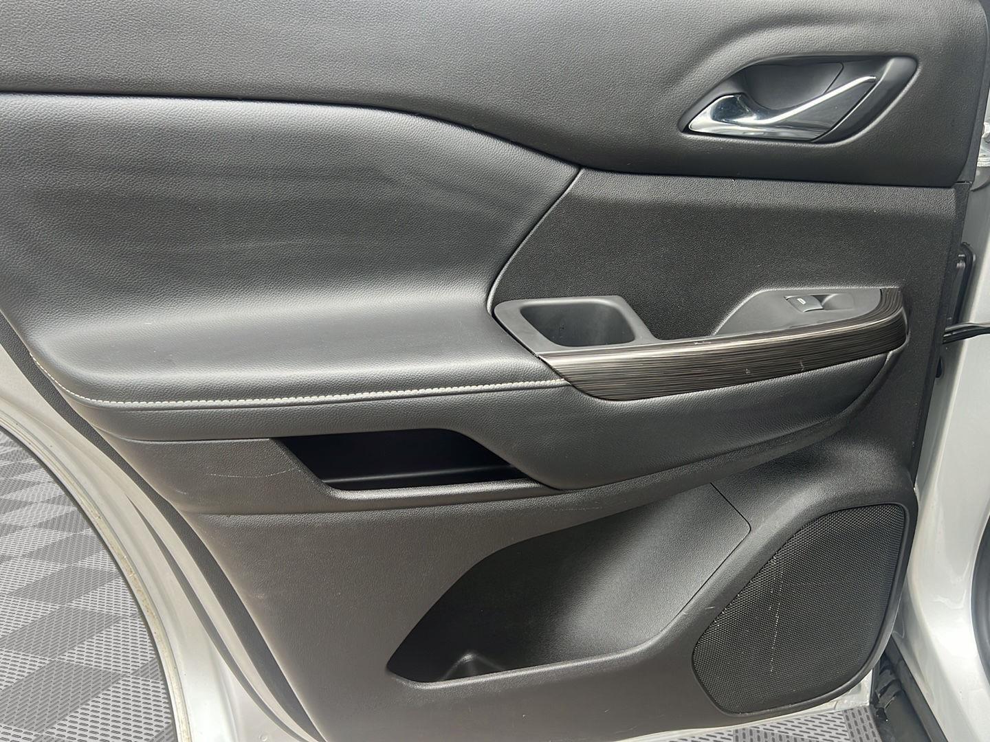 2019 GMC Acadia photo 20 of 27