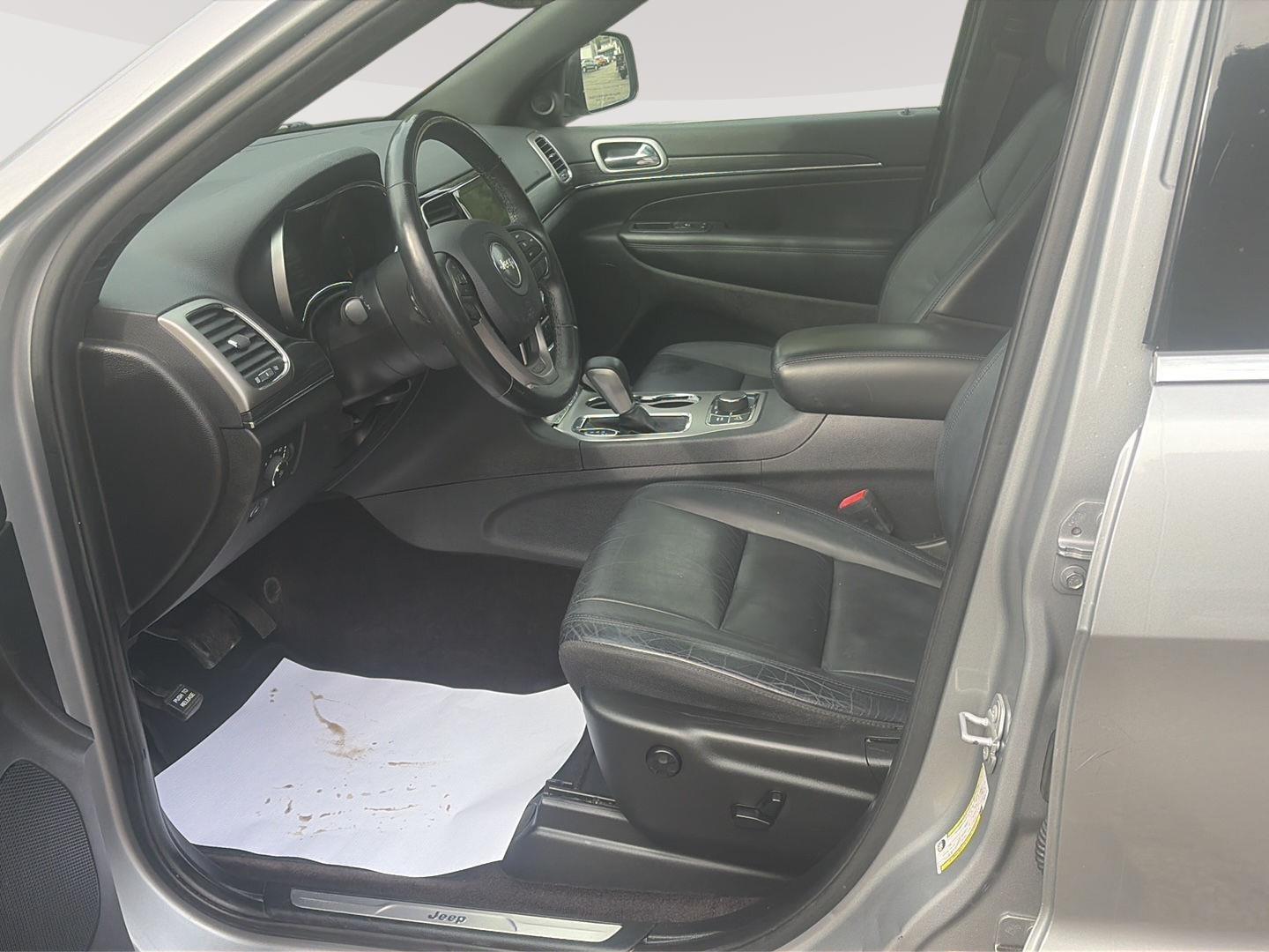 2019 Jeep Grand Cherokee photo 10 of 27