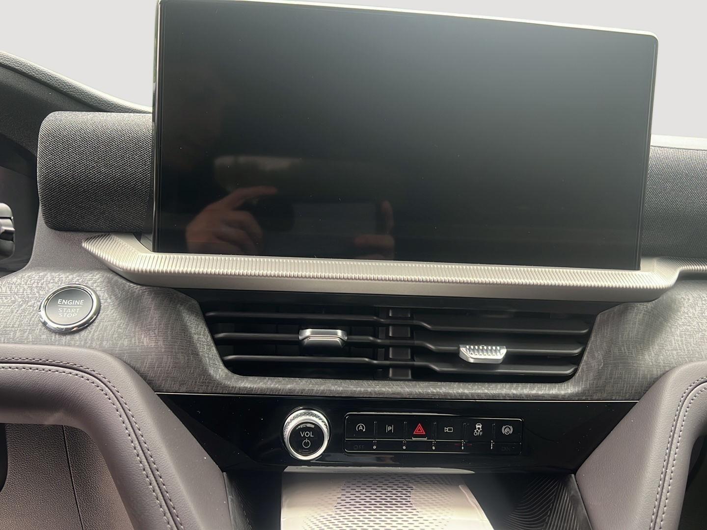 2026 Ford Explorer photo 15 of 31