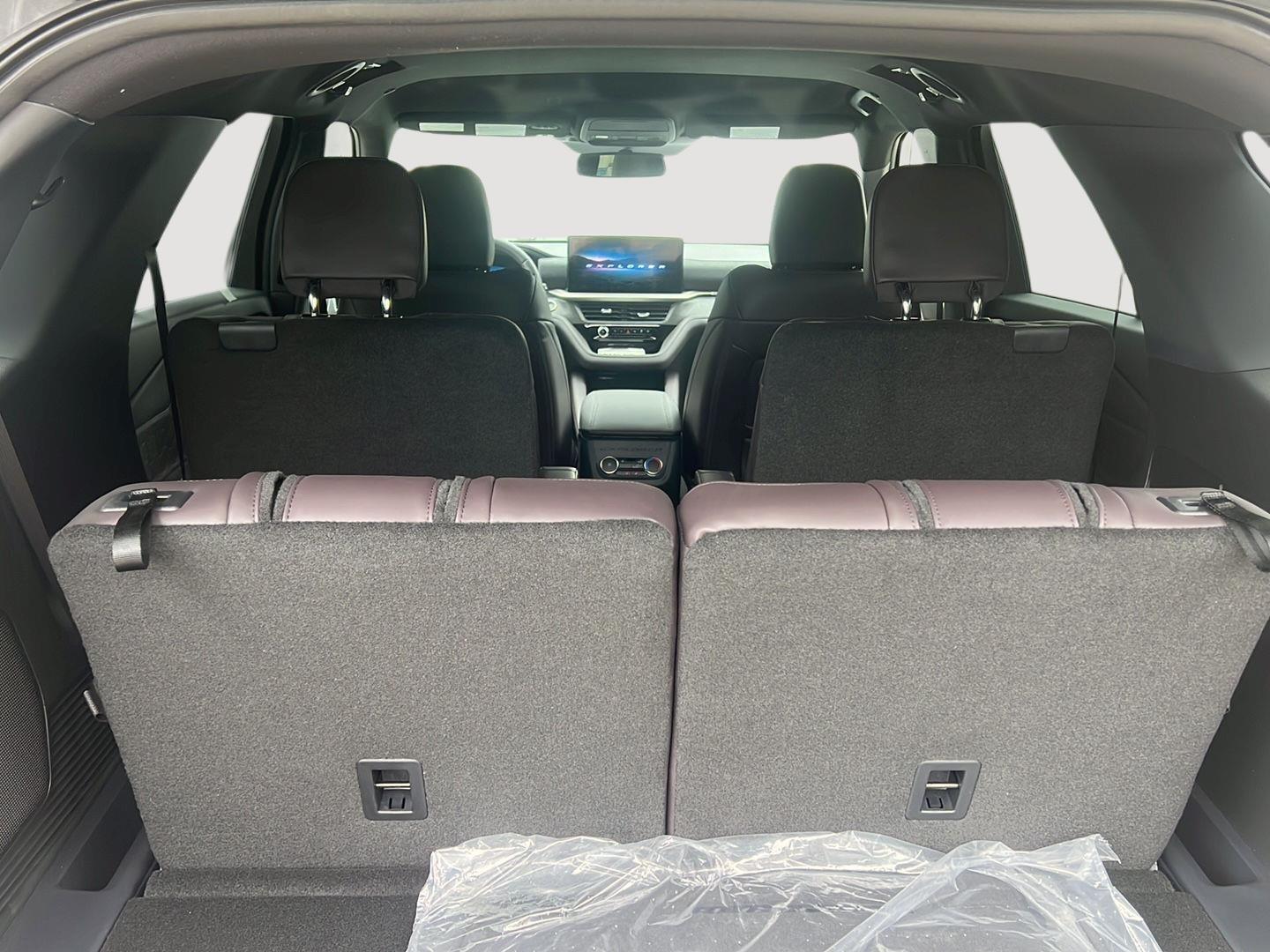 2026 Ford Explorer photo 21 of 31