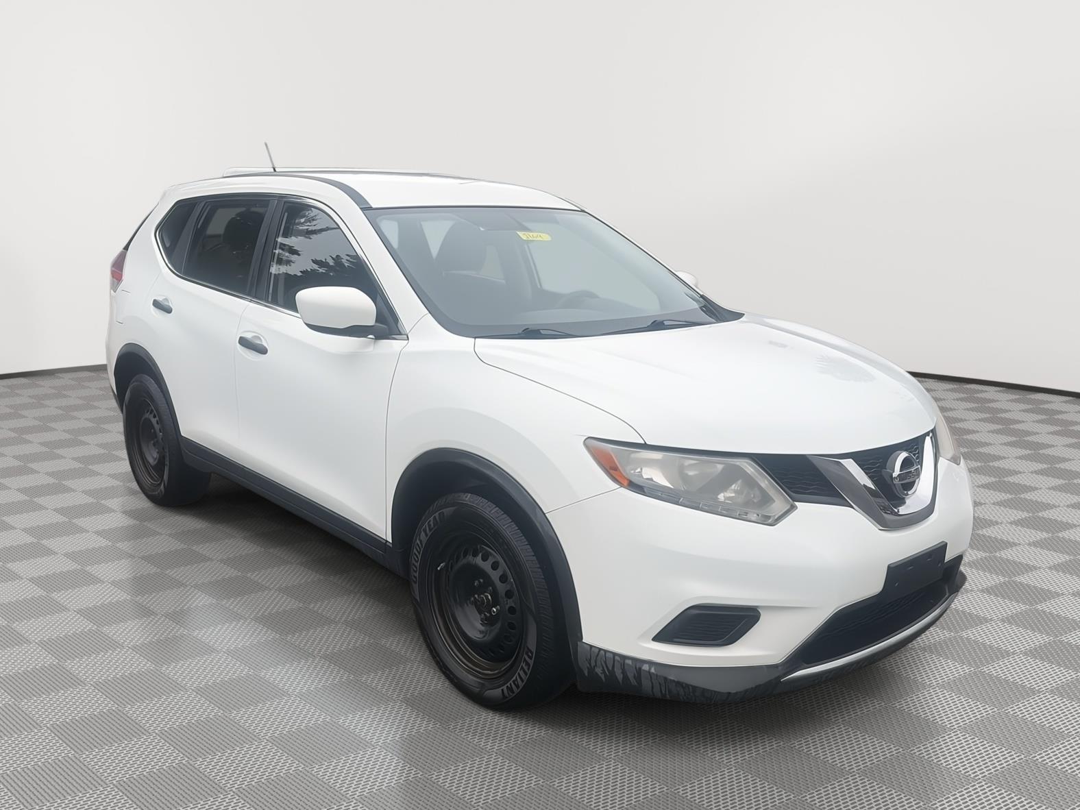 2016 Nissan Rogue photo 3 of 29
