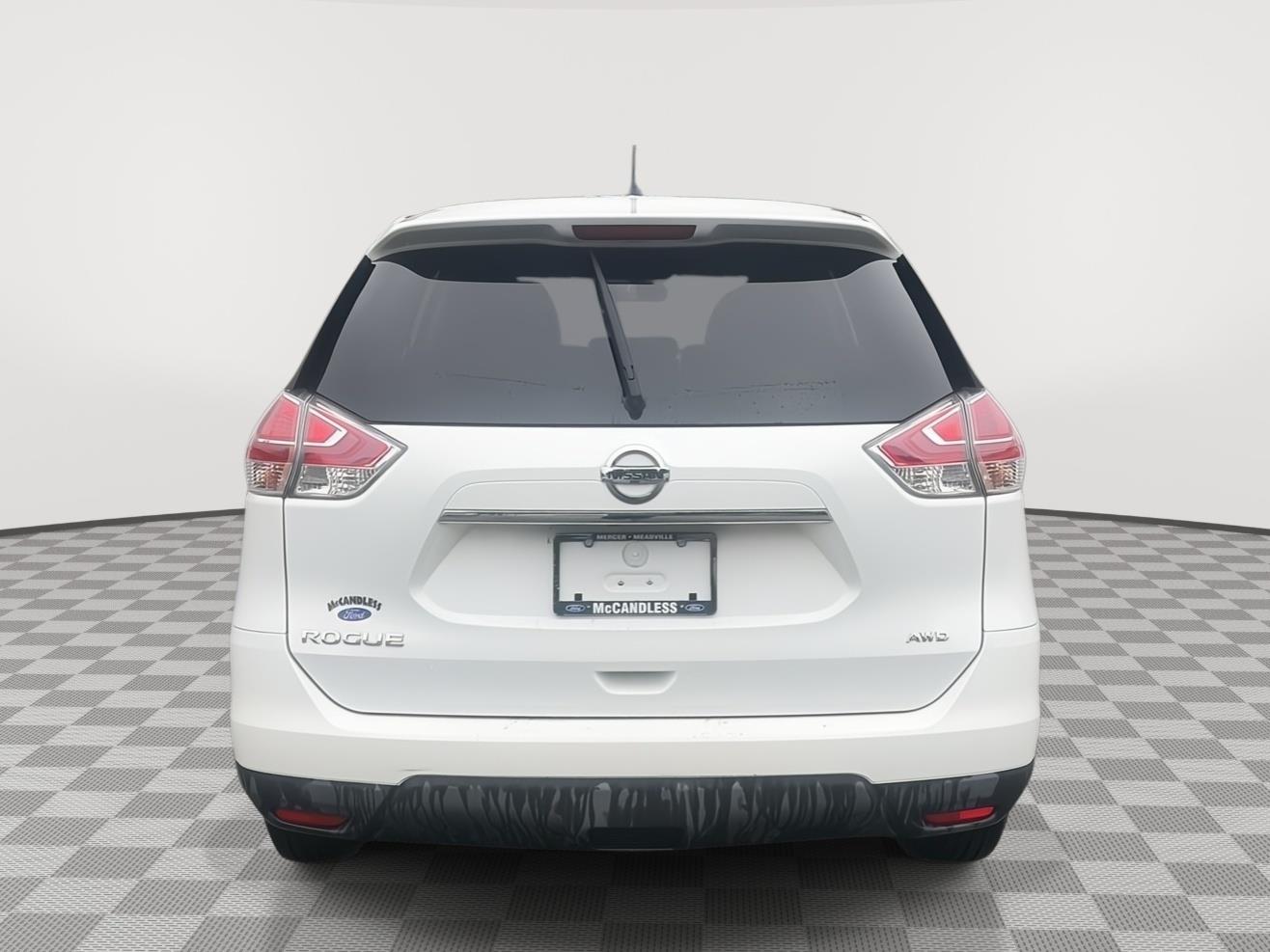 2016 Nissan Rogue photo 6 of 29