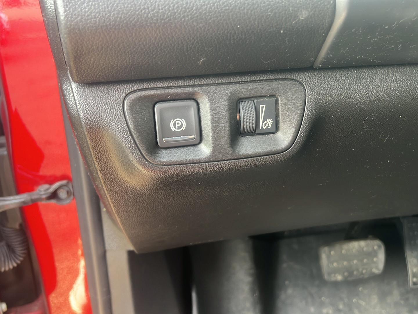 2021 GMC Acadia photo 13 of 26