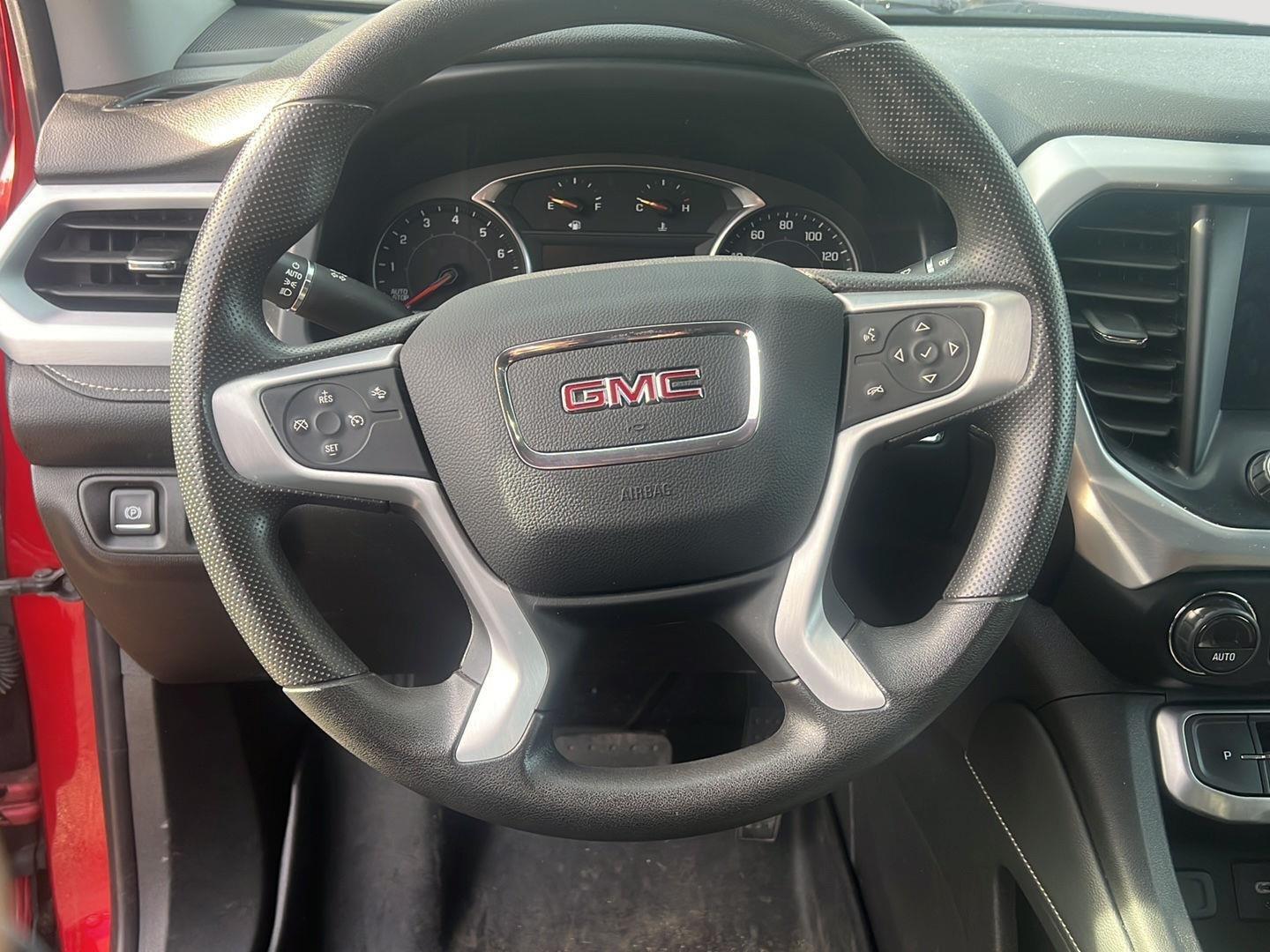 2021 GMC Acadia photo 15 of 26